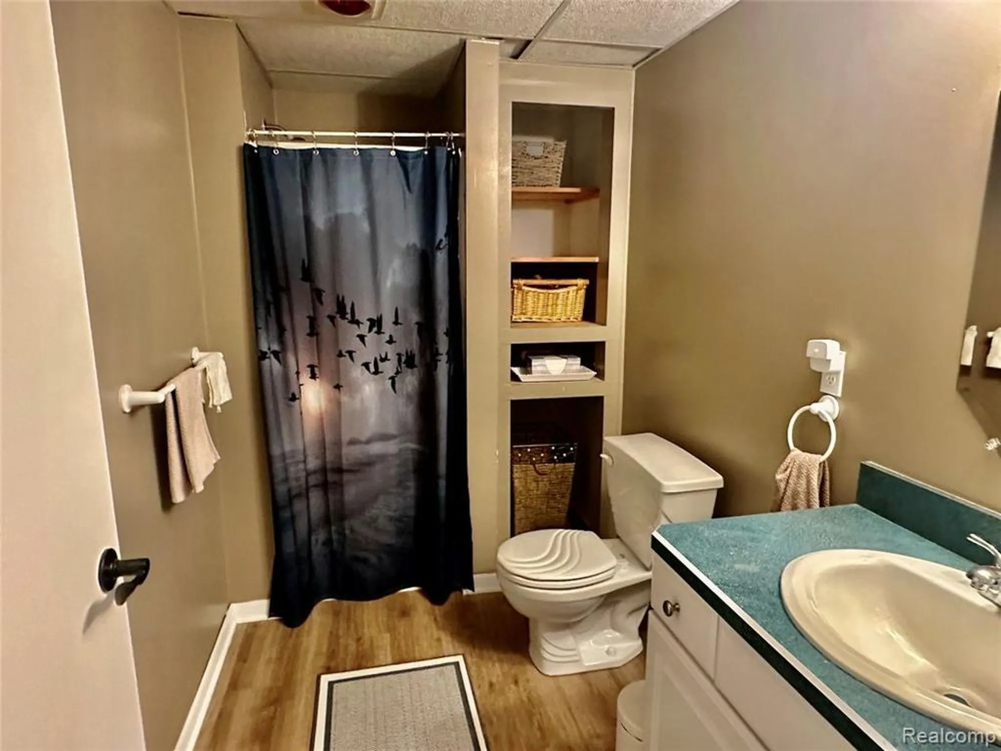Property Slideshow image 15 of 20 | 25411 concord ln # 4, South Lyon, MI, 48178