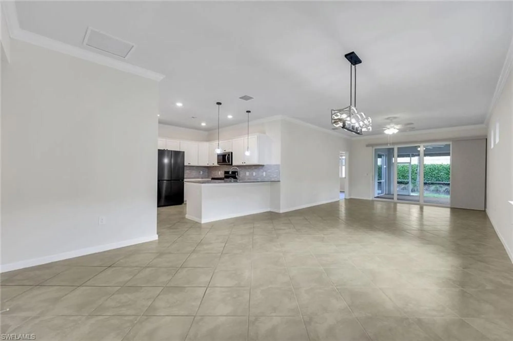 Property Slideshow image 7 of 28 | 20005 parrot key ct, Estero, FL, 33928