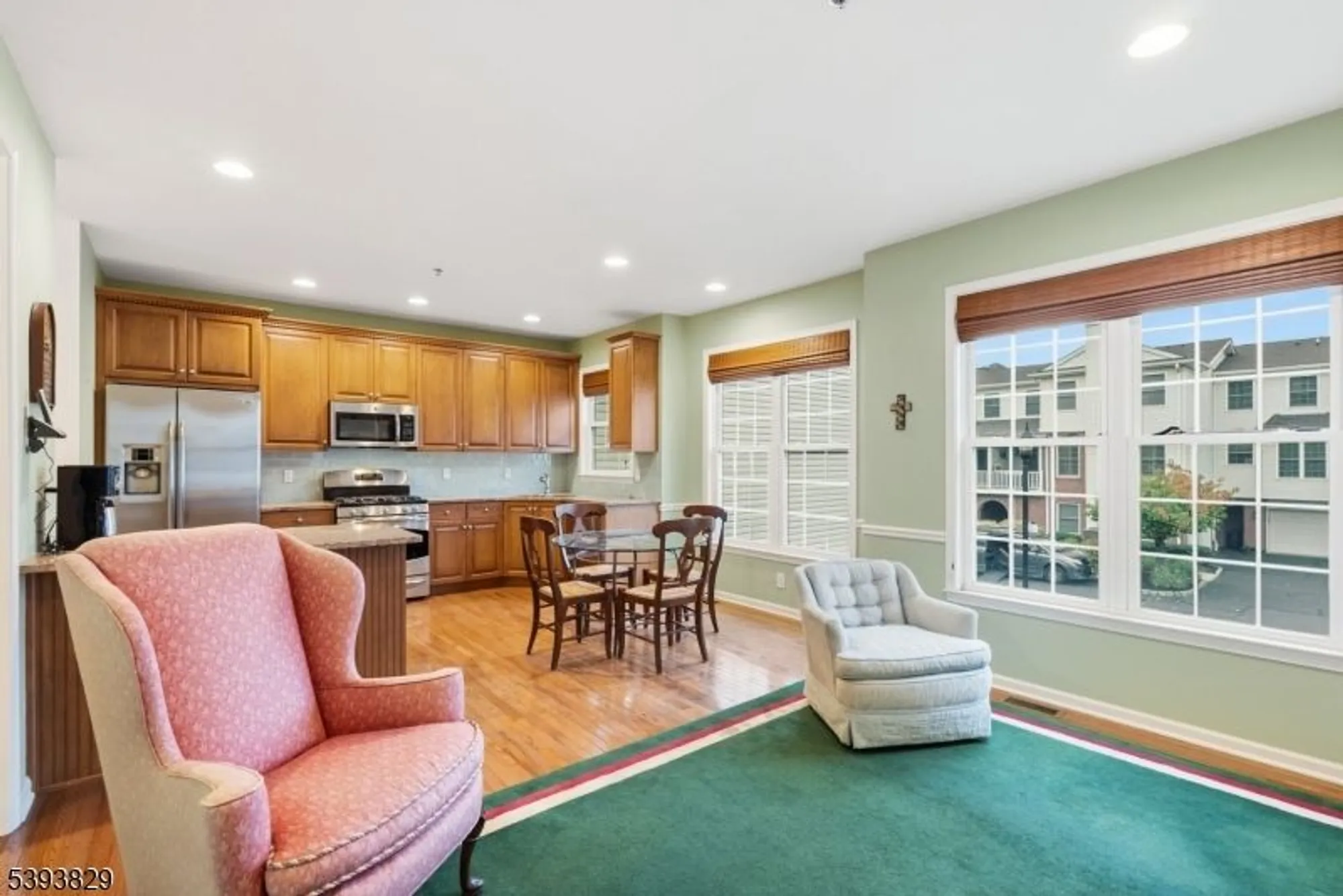 Property Slideshow image 9 of 40 | 613 maple ct, Garwood, NJ, 07027