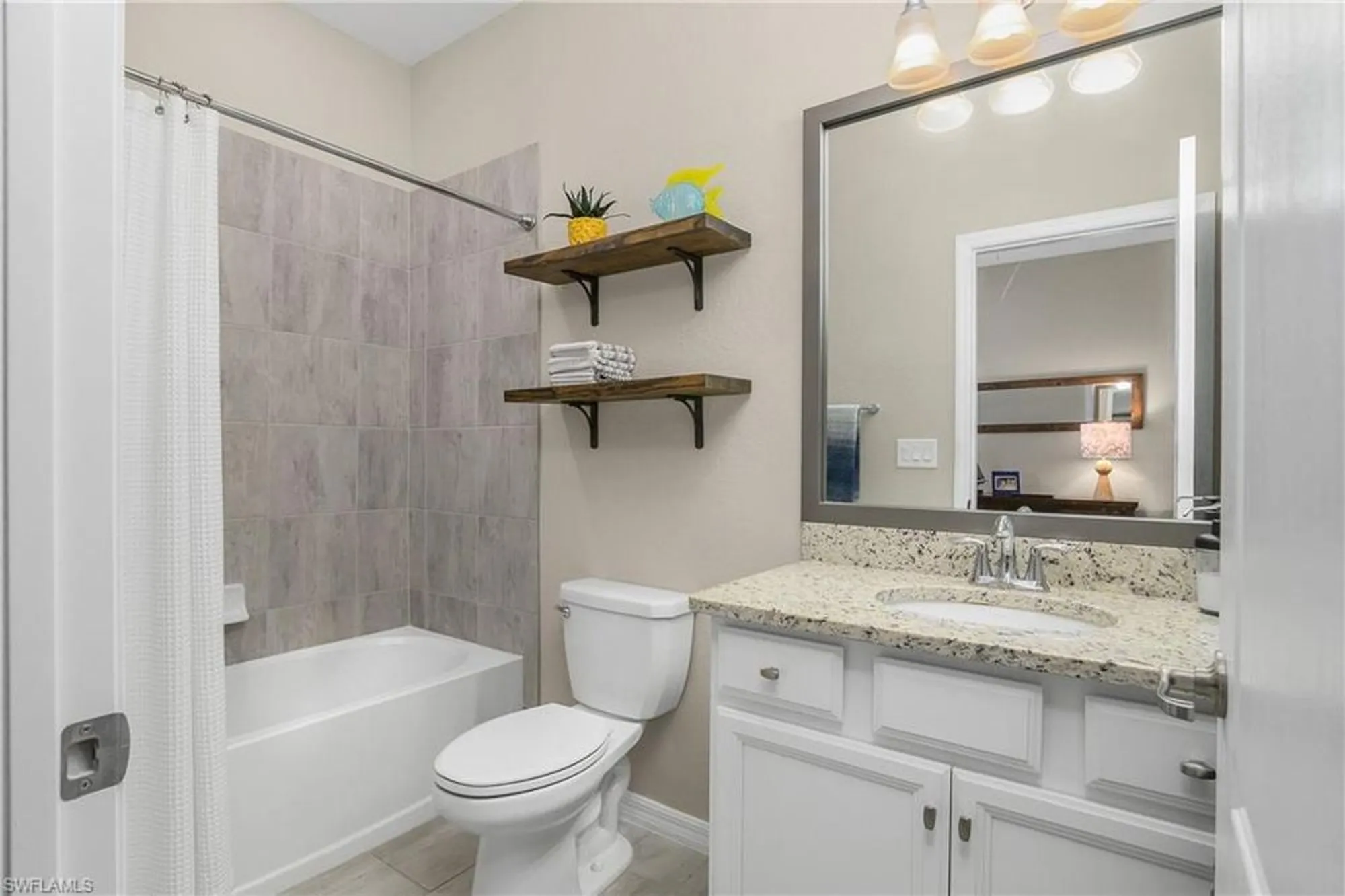 Property Slideshow image 33 of 50 | 19545 utopia ln, Estero, FL, 33928