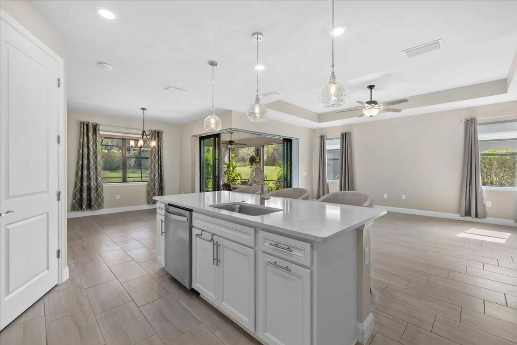 Property Slideshow image 22 of 43 | 6835 chester trl, Bradenton, FL, 34202