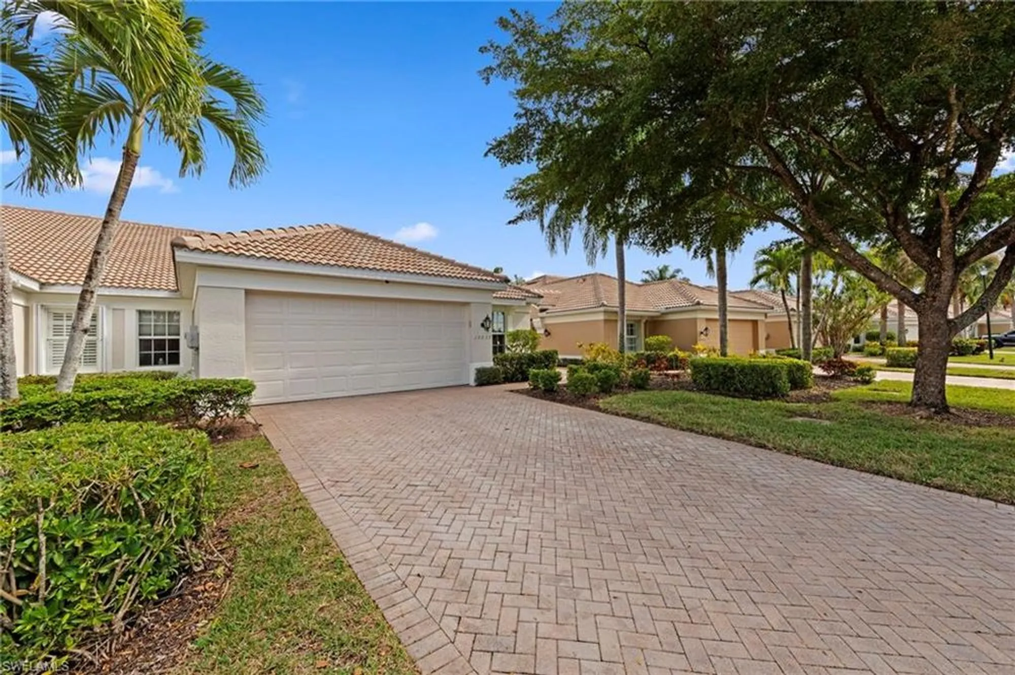 Property Slideshow image 2 of 48 | 10037 colonial country club blvd, Fort Myers, FL, 33913