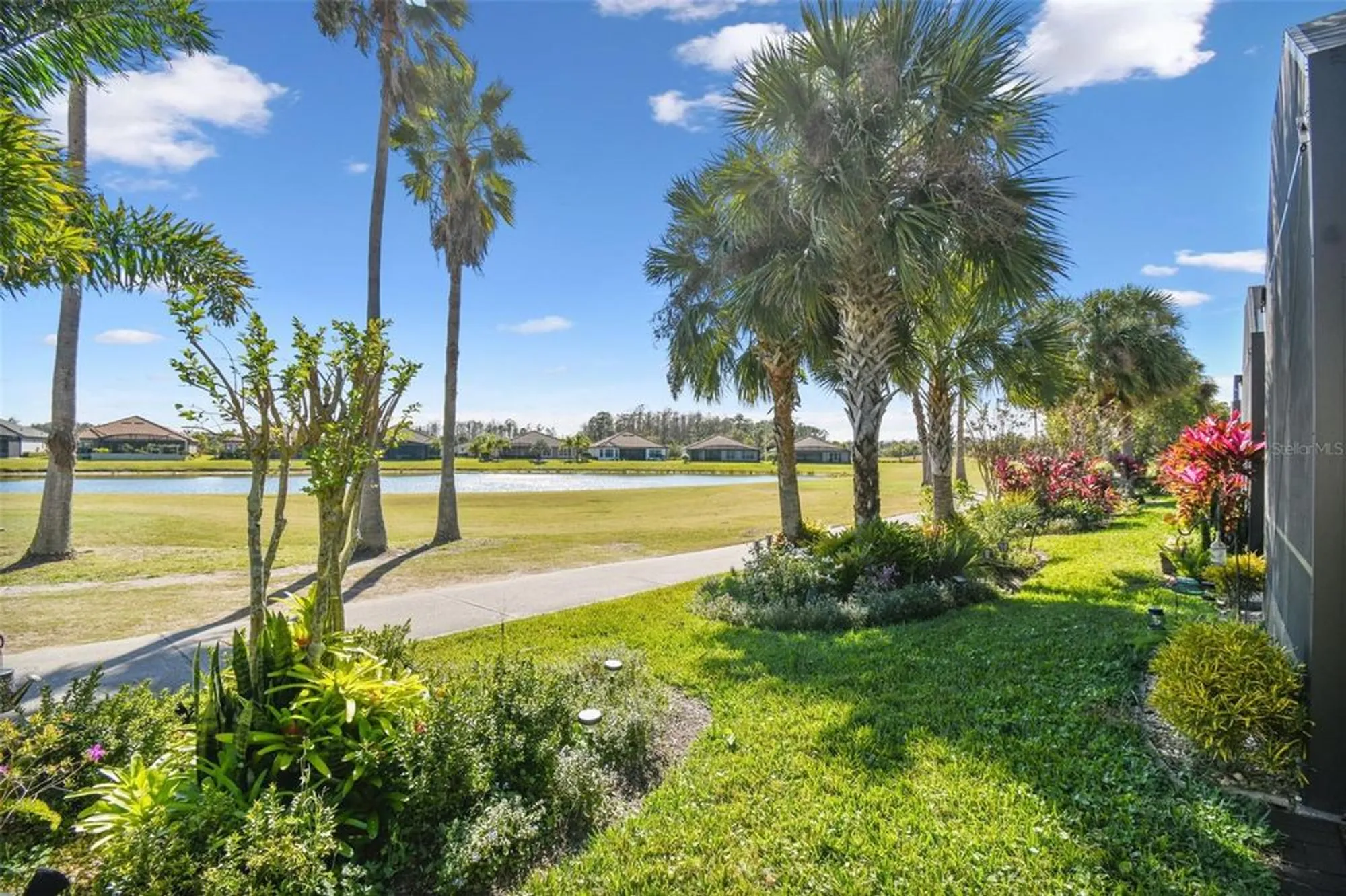 Property Slideshow image 32 of 54 | 2448 palm tree dr, Kissimmee, FL, 34759