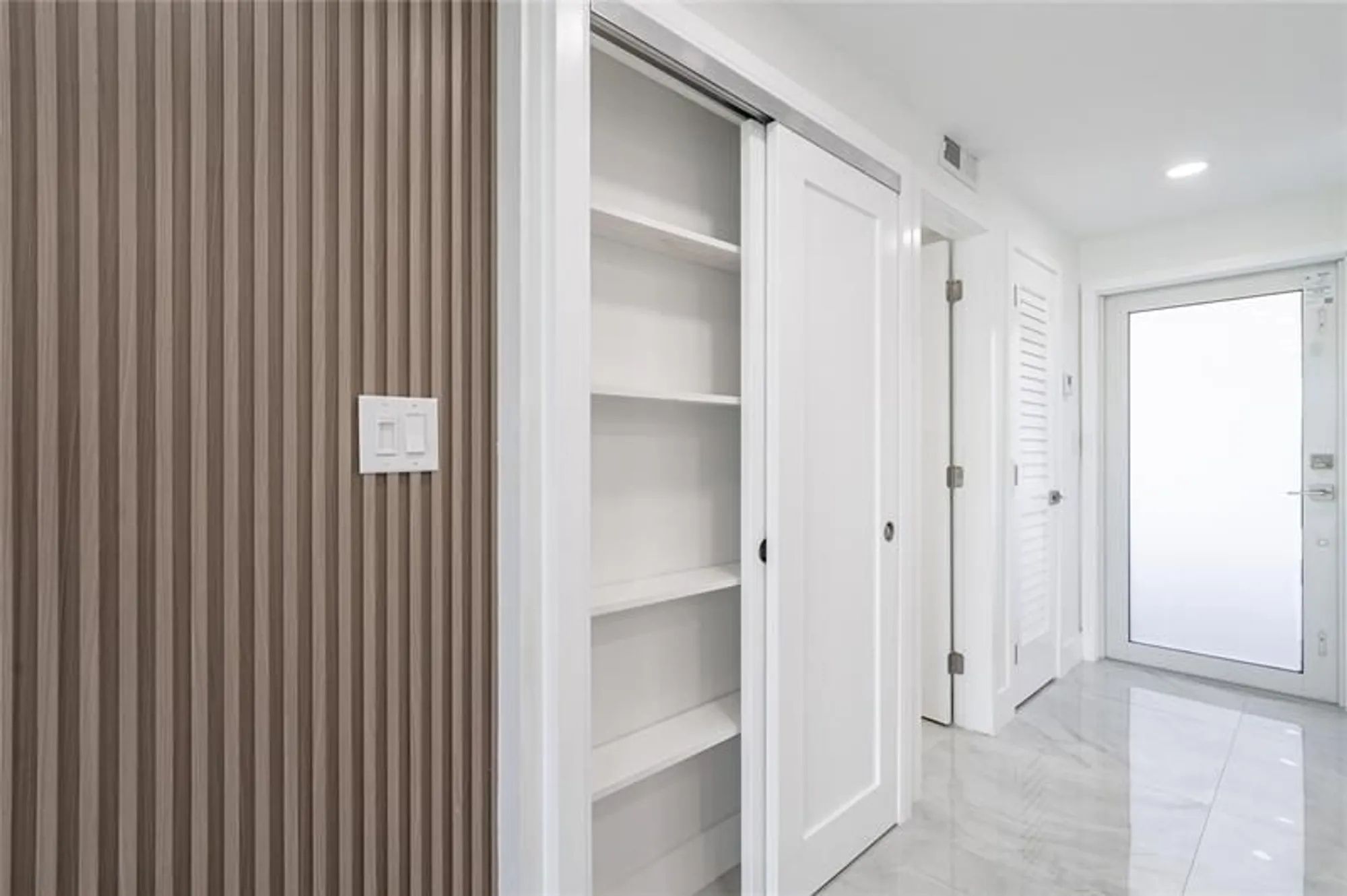 Property Slideshow image 19 of 81 | 8900 washington blvd 418, Pembroke Pines, FL, 33025