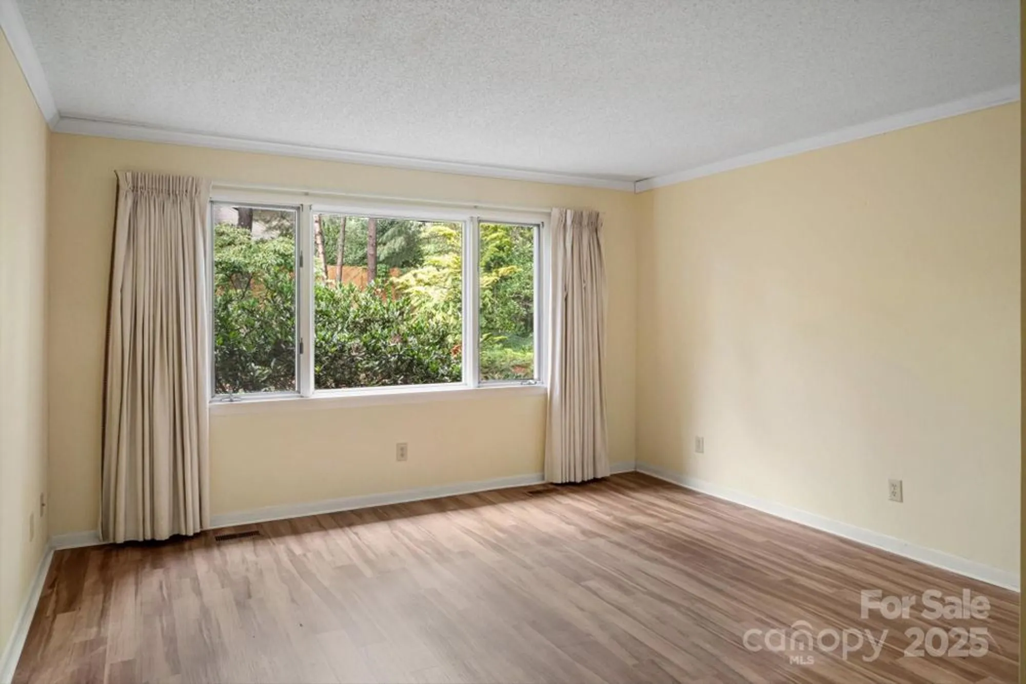 Property Slideshow image 11 of 17 | 470 crowfields dr # 6, Asheville, NC, 28803