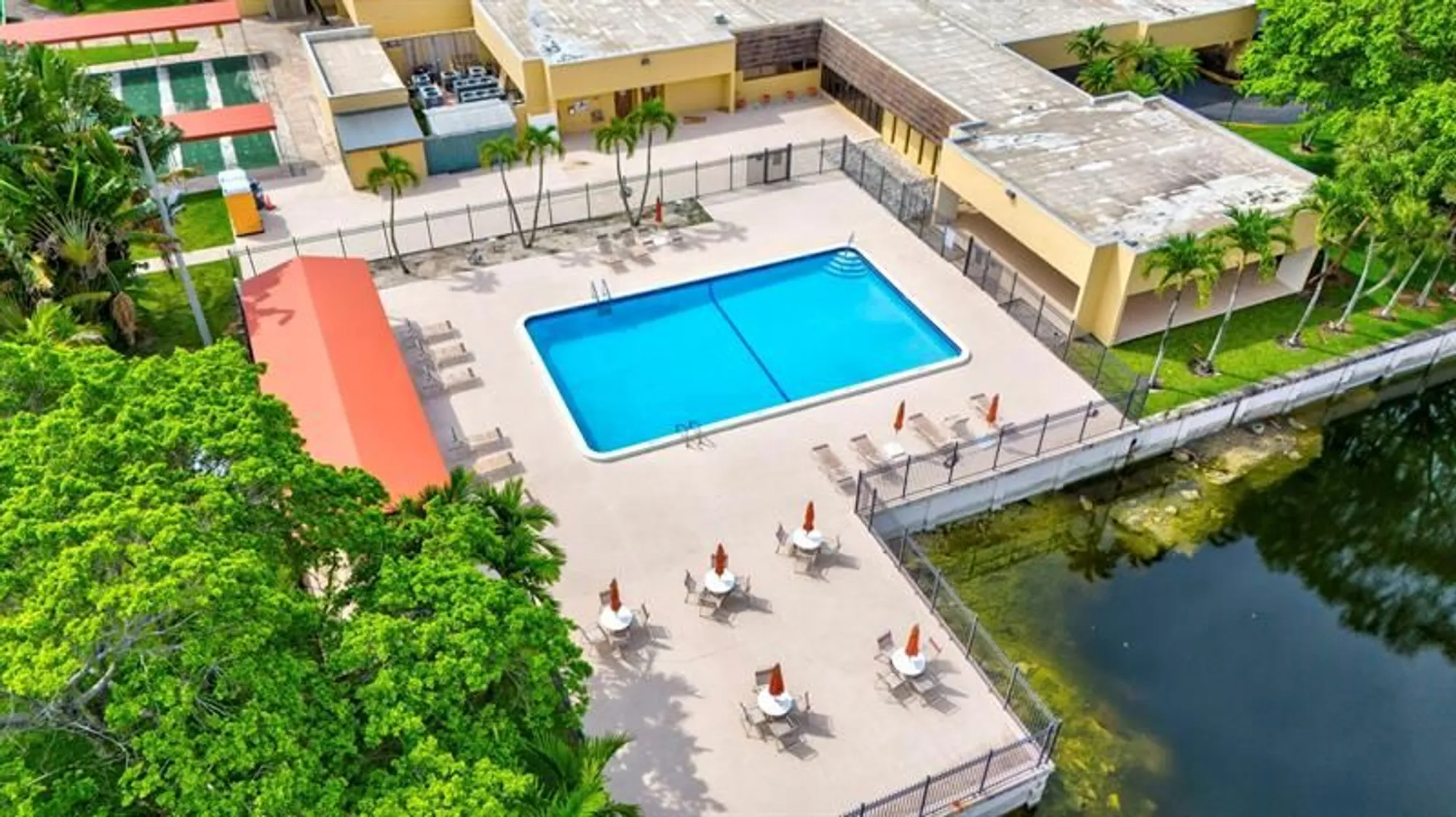 Property Slideshow image 27 of 31 | 5860 nw 64th ave apt 201, Tamarac, FL, 33319