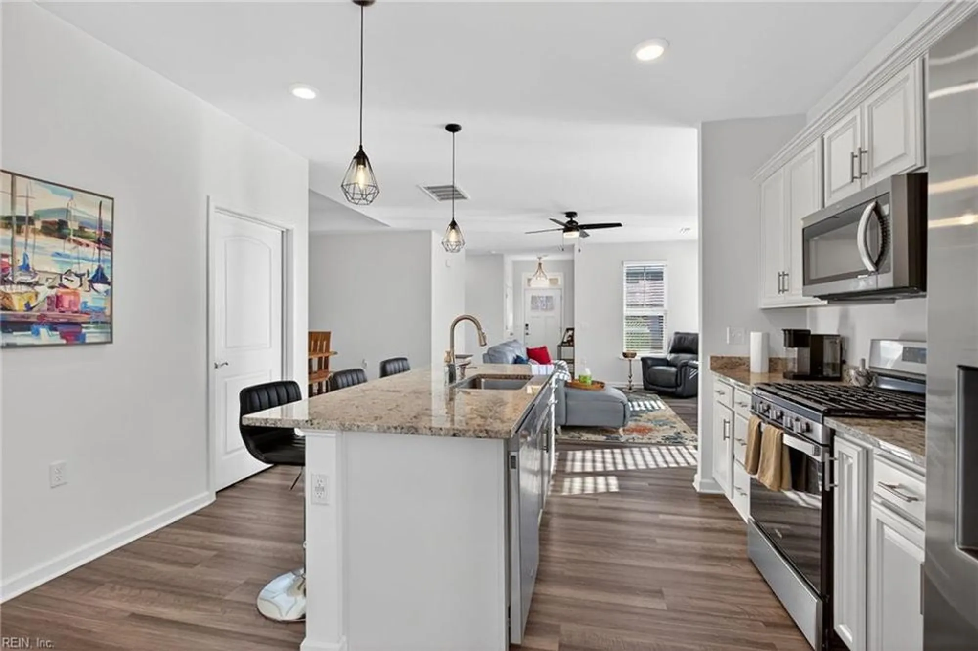 Property Slideshow image 6 of 31 | 105 cathedral st, Smithfield, VA, 23430