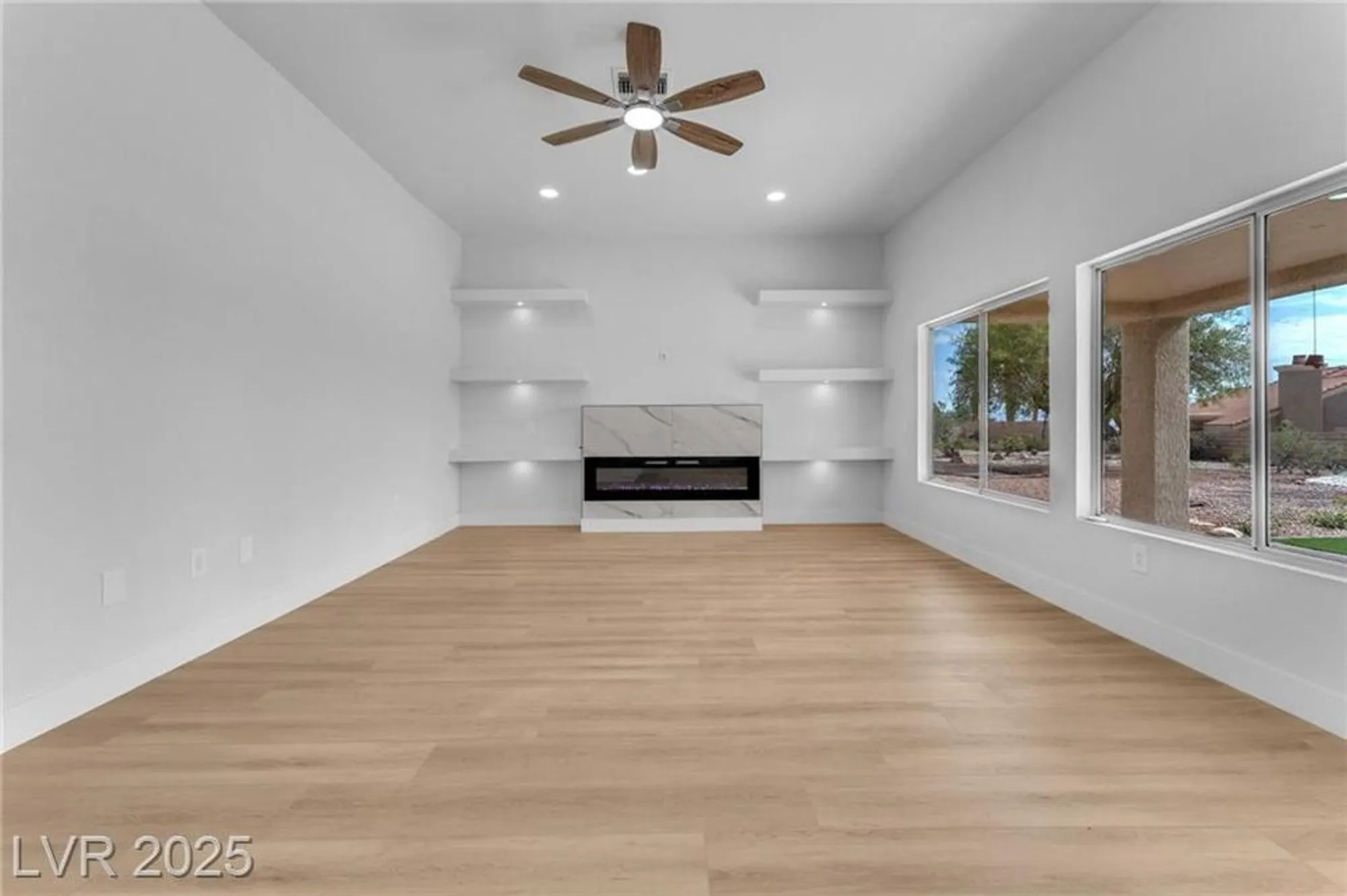 Property Slideshow image 11 of 47 | 3108 endeavor ct, Las Vegas, NV, 89134