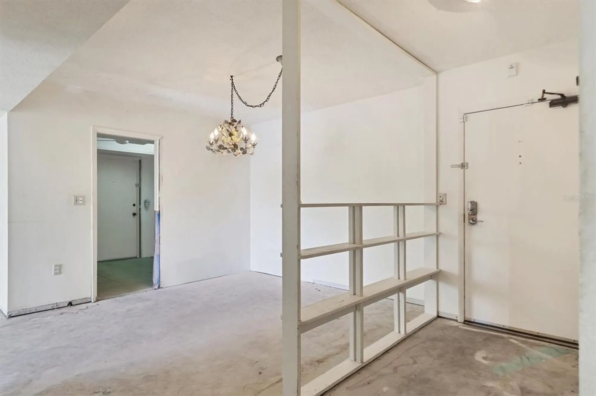 Property Slideshow image 7 of 53 | 101 whispering sands dr apt 205, Sarasota, FL, 34242