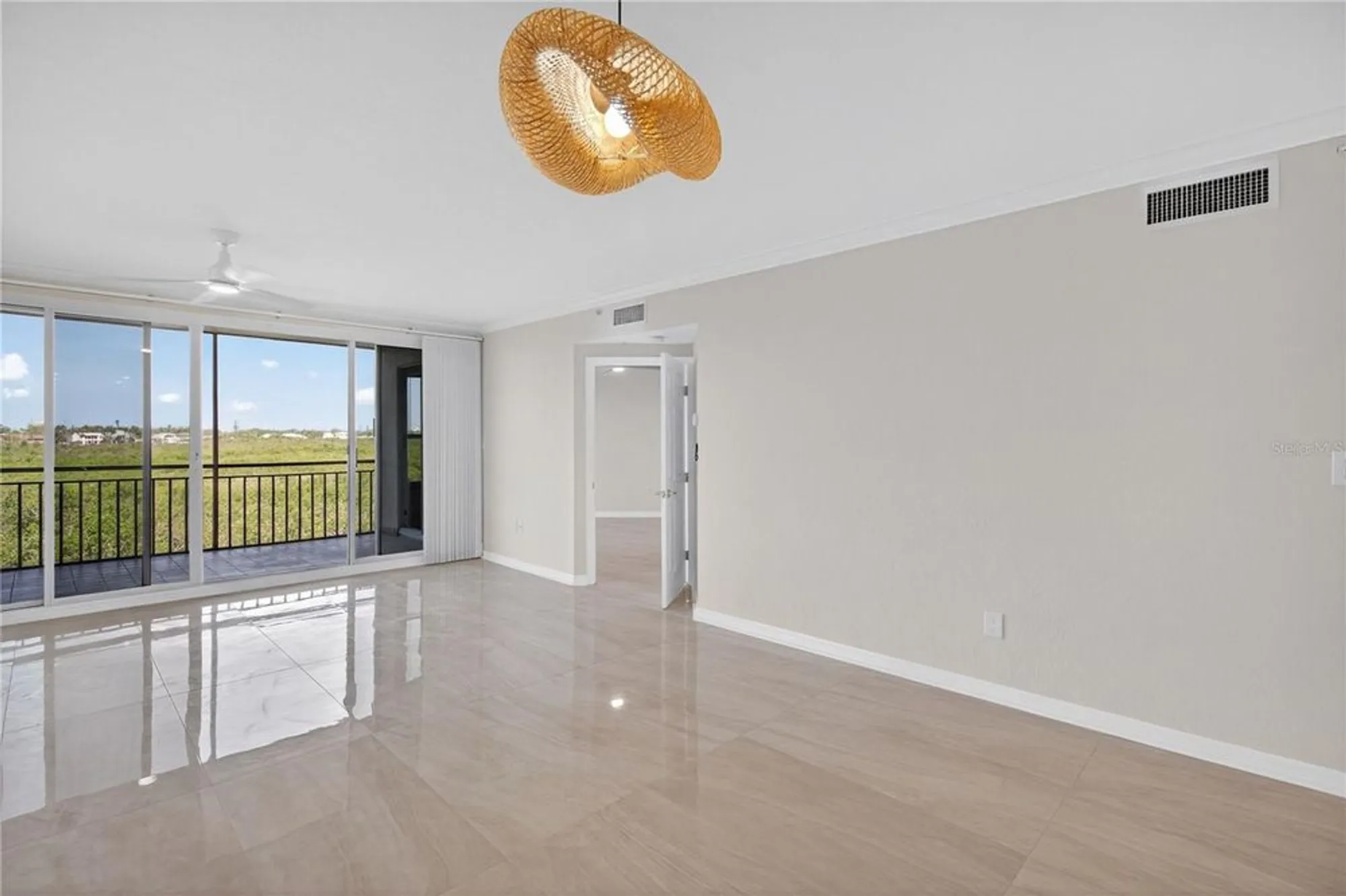 Property Slideshow image 15 of 59 | 5430 eagles point cir 202, Sarasota, FL, 34231