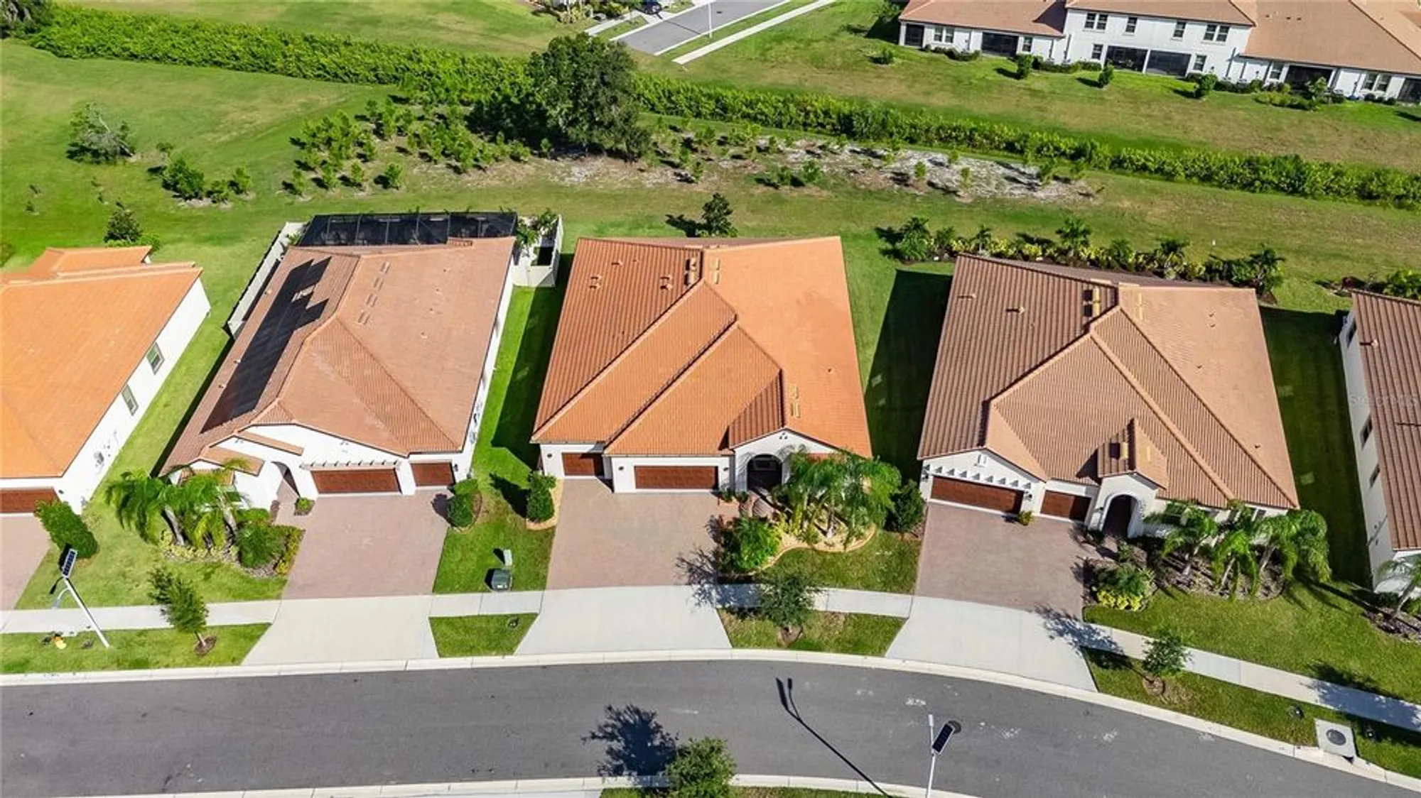 Property Slideshow image 53 of 96 | 5319 windy grove dr, Wimauma, FL, 33598