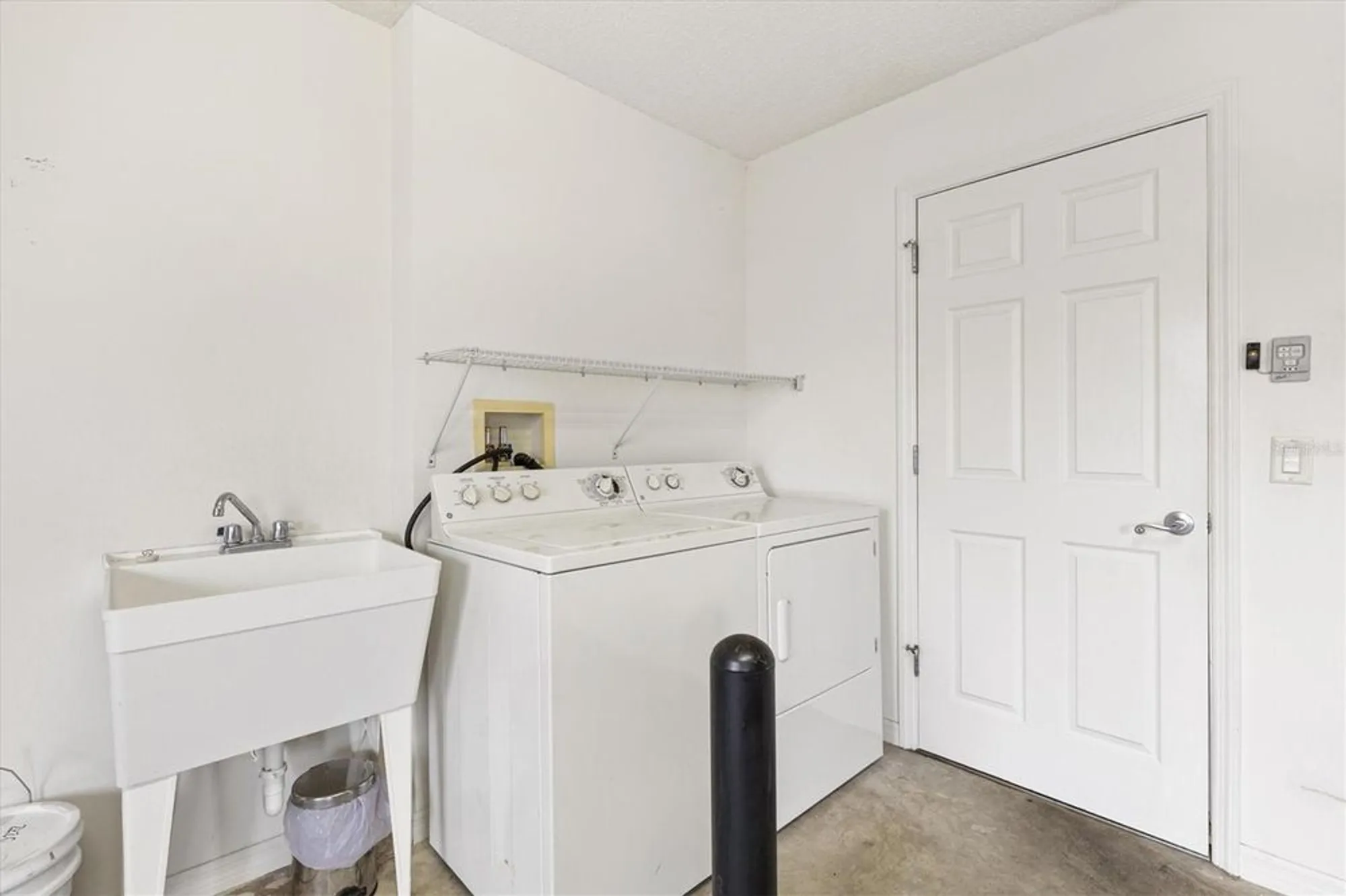 Property Slideshow image 21 of 31 | 2371 camden ter, The Villages, FL, 32162