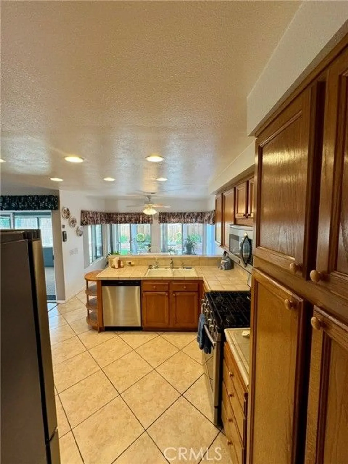 Property Slideshow image 12 of 40 | 29383 lake forest dr, Menifee, CA, 92586