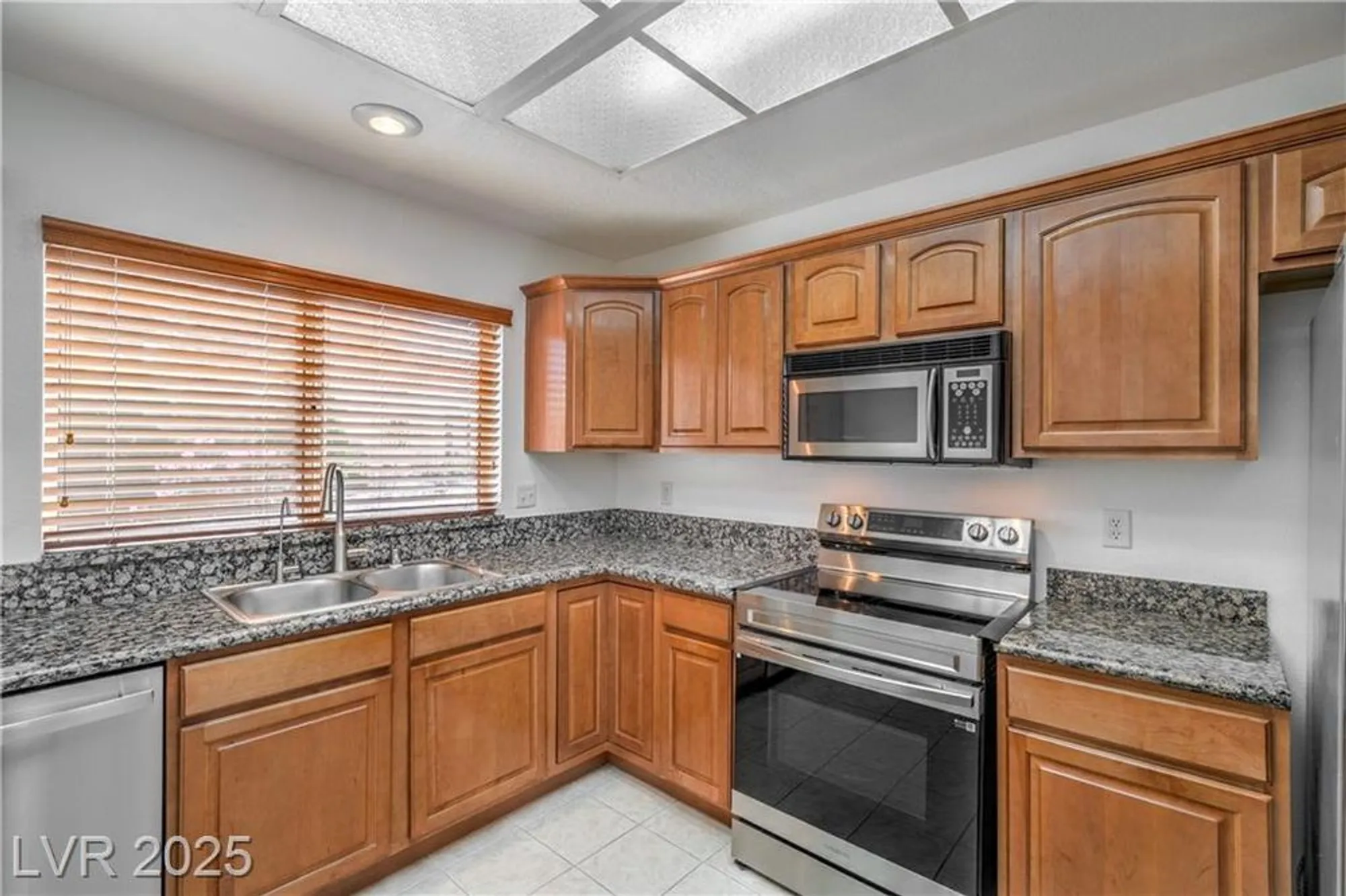 Property Slideshow image 11 of 34 | 8509 festival dr, Las Vegas, NV, 89134