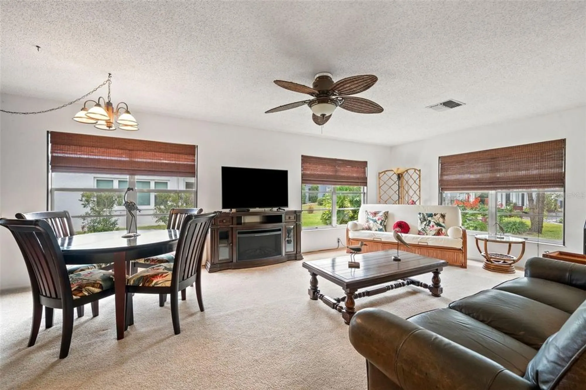 Property Slideshow image 29 of 67 | 6404 lost tree ln, Spring Hill, FL, 34606