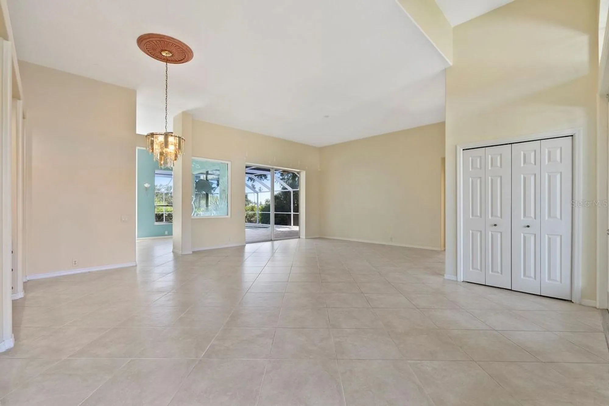 Property Slideshow image 7 of 25 | 13783 palmetto point ct, Port Charlotte, FL, 33953