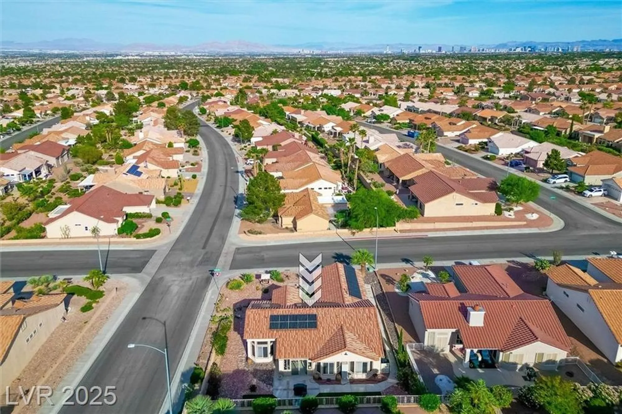 Property Slideshow image 45 of 52 | 2725 byron dr, Las Vegas, NV, 89134