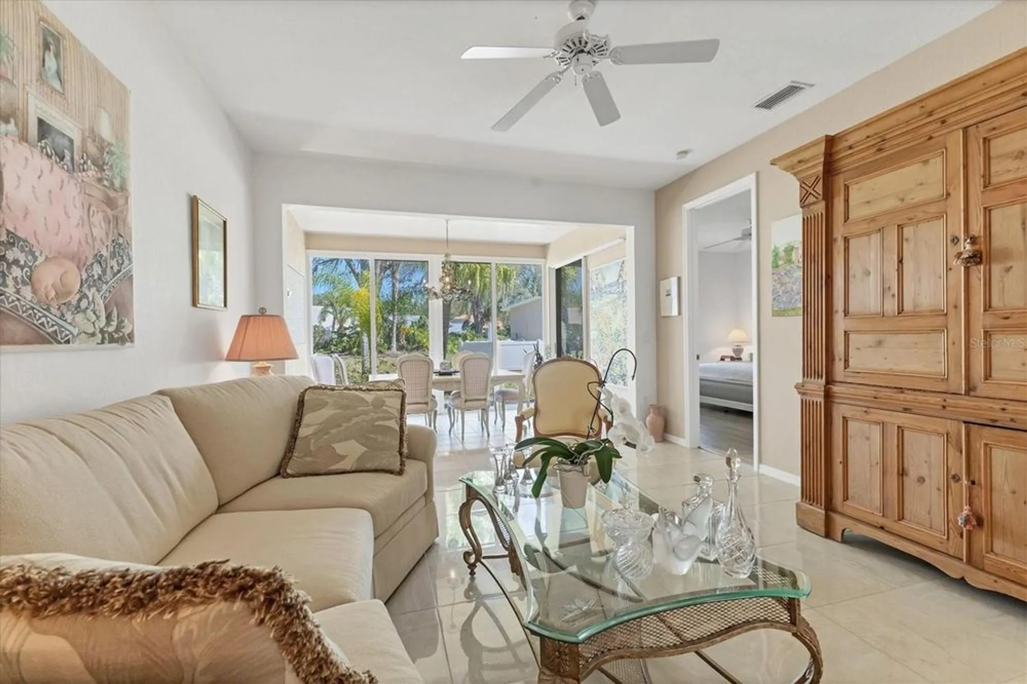 Property Slideshow image 11 of 50 | 6907 stoneywalk ct, Bradenton, FL, 34203