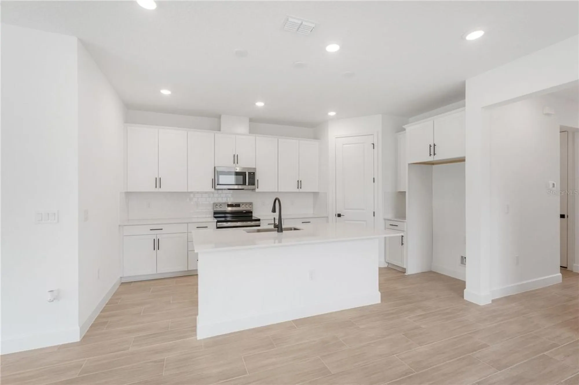 Property Slideshow image 13 of 43 | 9021 players dr, Weeki Wachee, FL, 34613