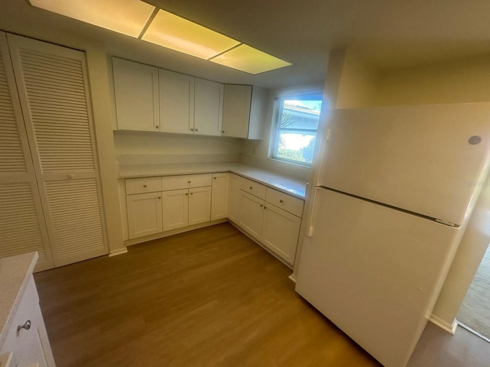 Property Slideshow image 6 of 14 | 3280 southfield ln 804, Sarasota, FL, 34239