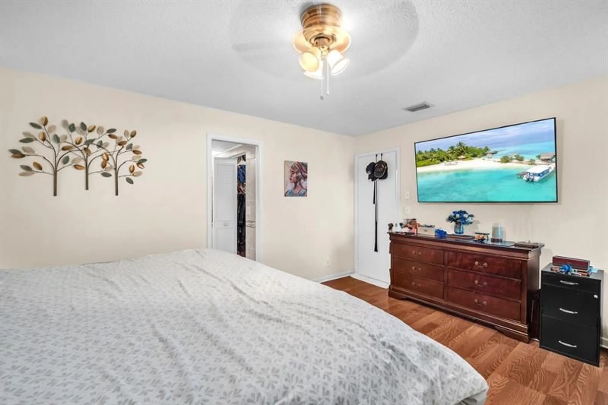 Property Slideshow image 29 of 36 | 6104 rainbow cir, Greenacres, FL, 33463