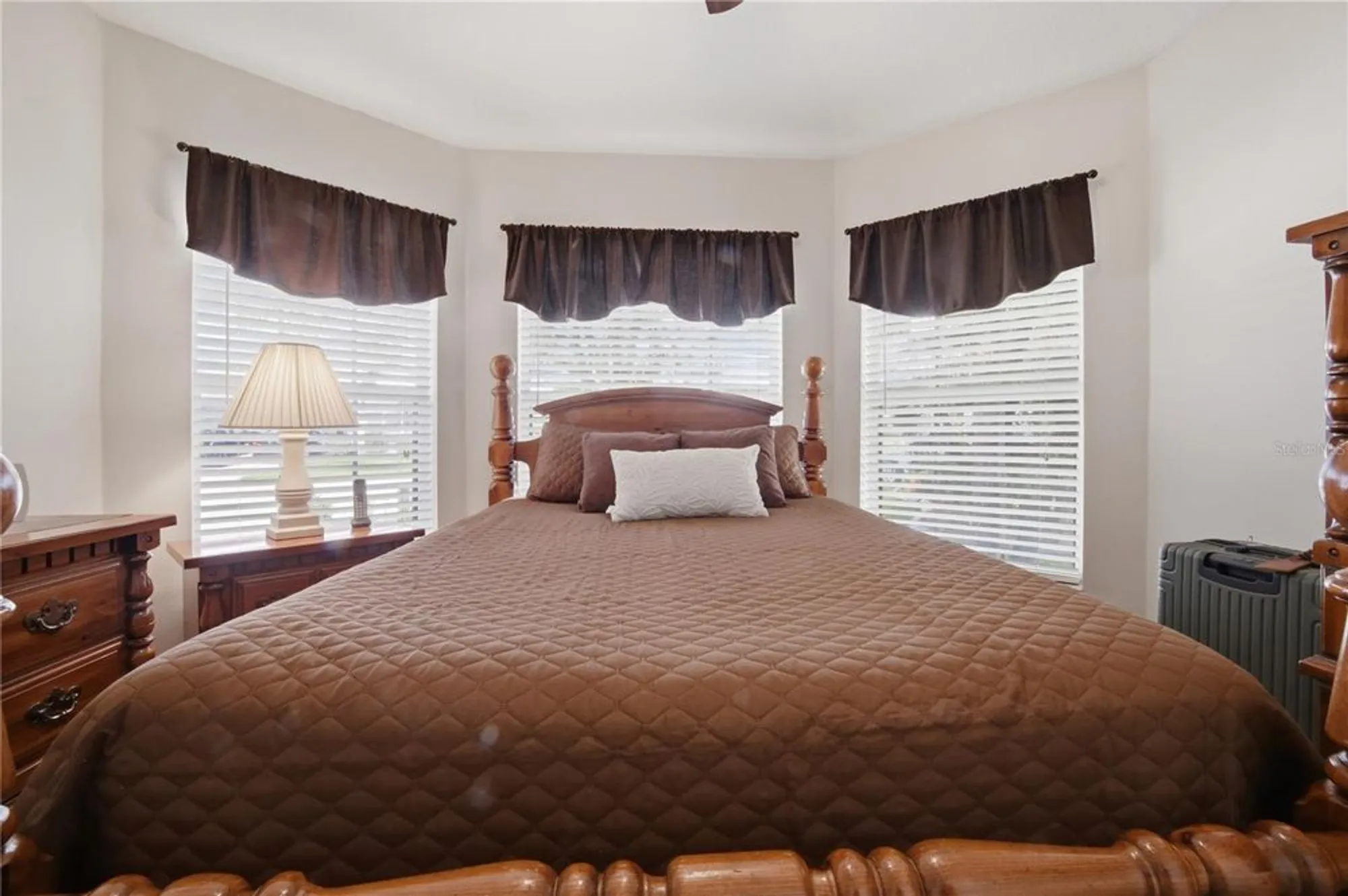 Property Slideshow image 27 of 100 | 10242 chatuge dr, San Antonio, FL, 33576