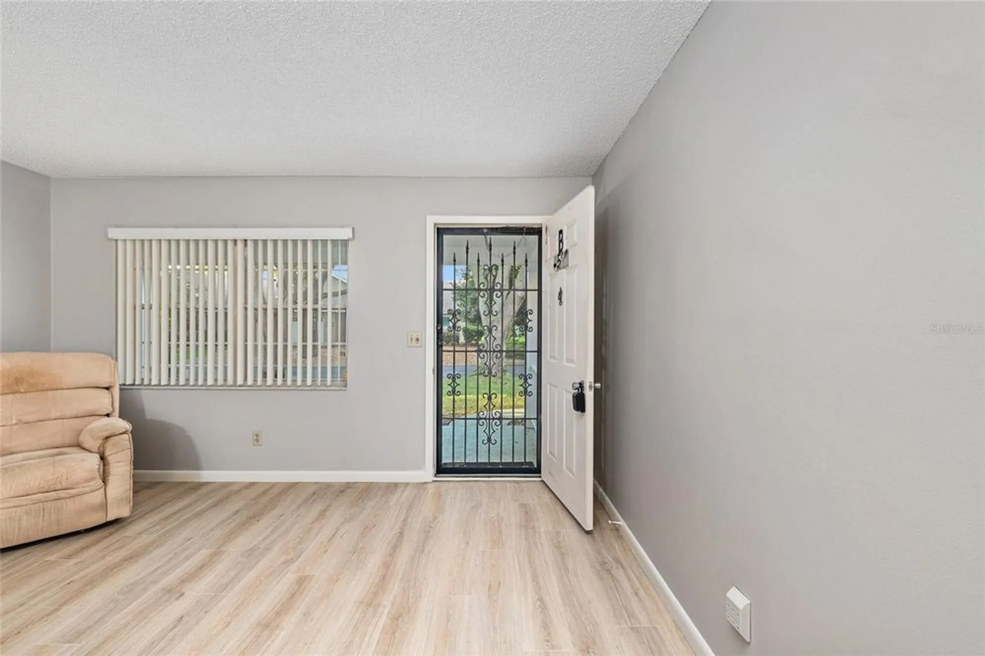 Property Slideshow image 11 of 51 | 8532 sw 93rd pl b, Ocala, FL, 34481