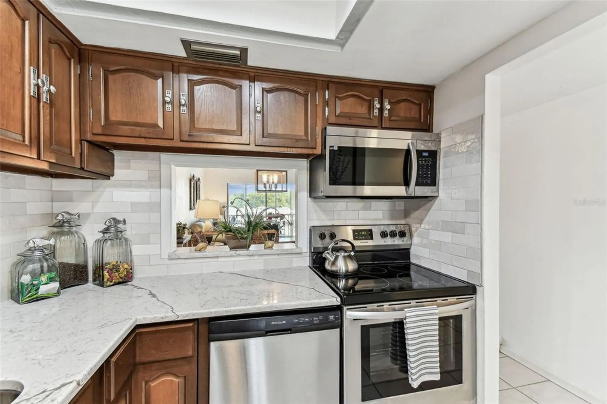 Property Slideshow image 10 of 69 | 1 boca ciega point blvd apt 310, St Petersburg, FL, 33708