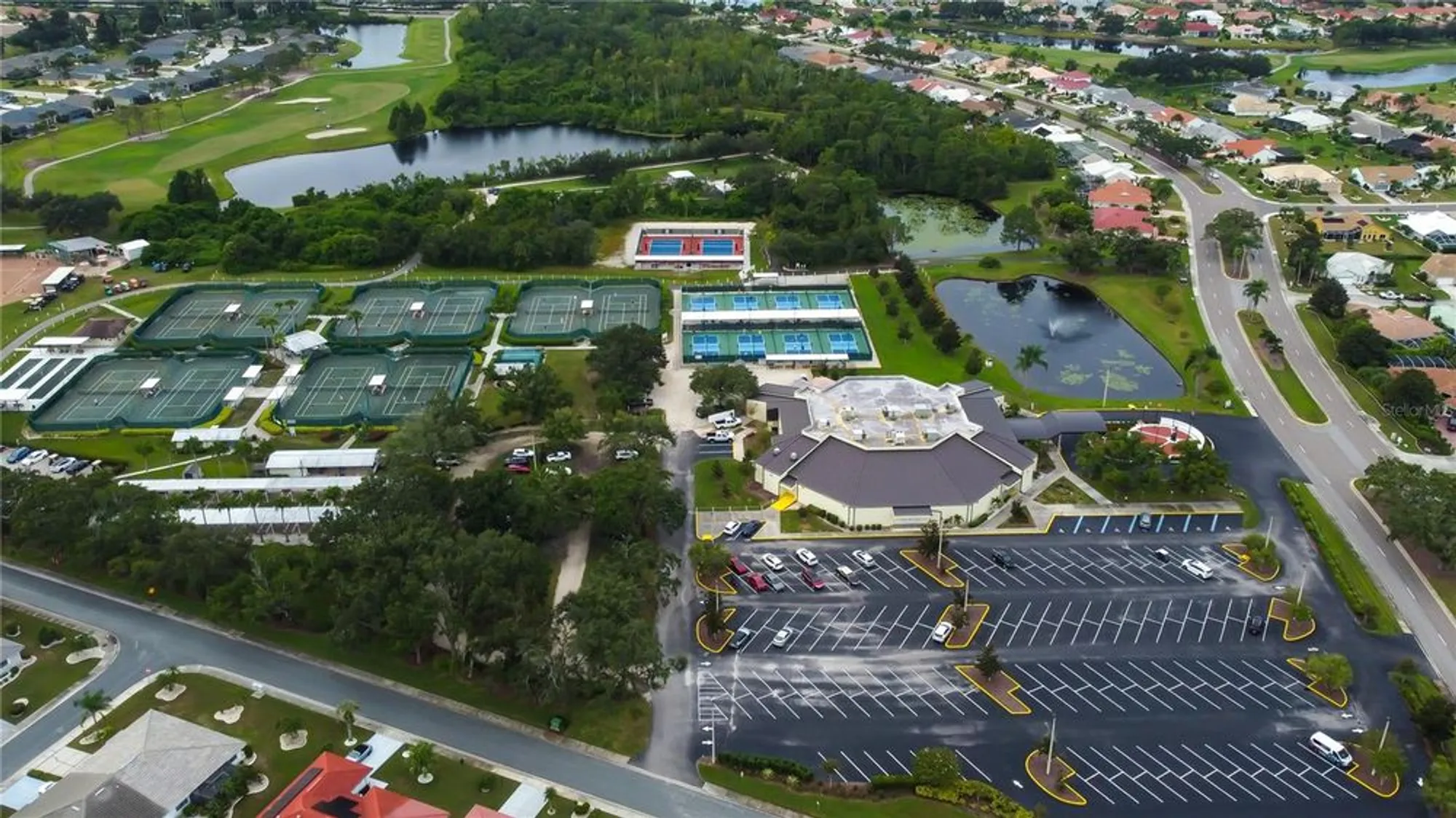 Property Slideshow image 65 of 77 | 329 club manor dr, Sun City Center, FL, 33573