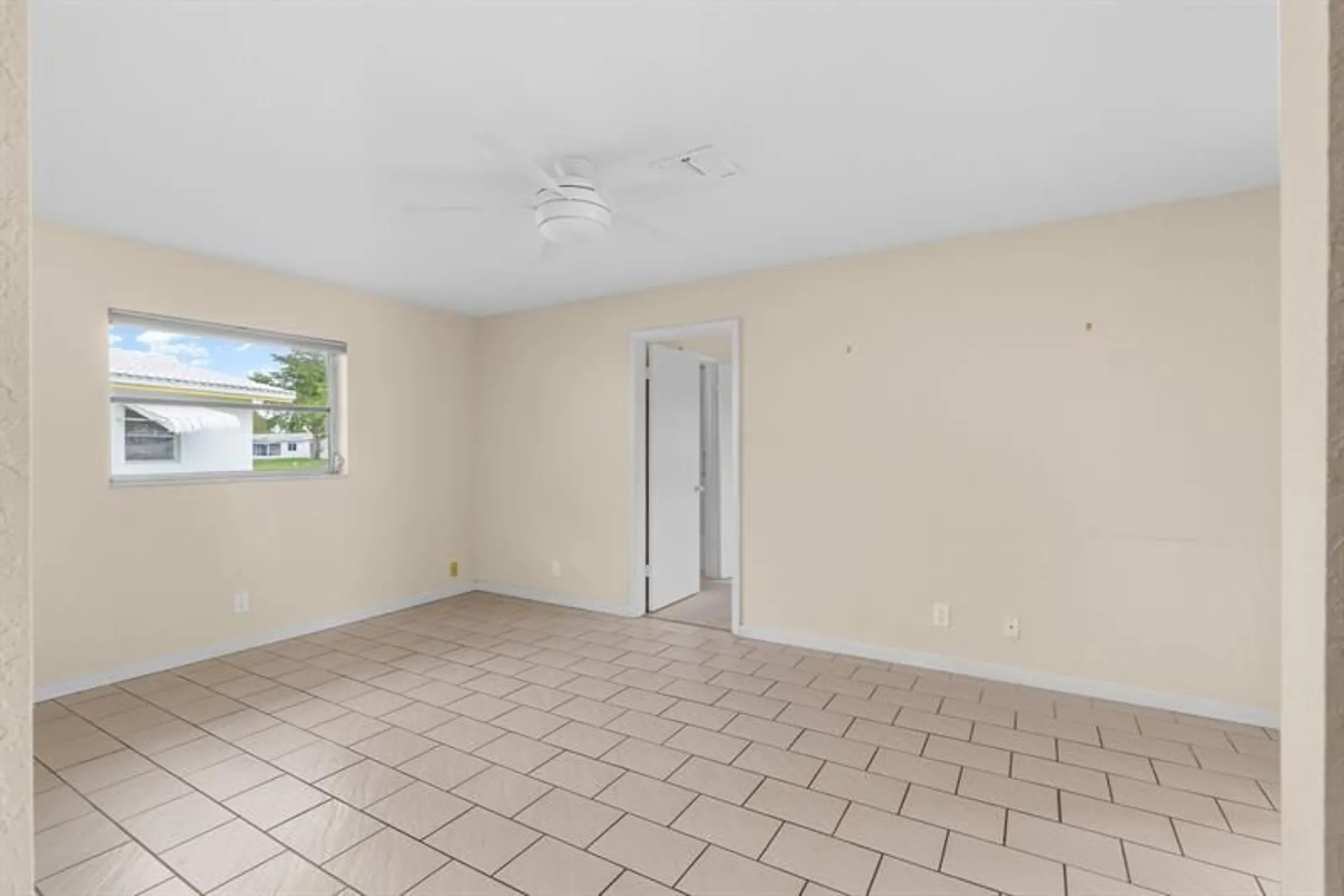 Property Slideshow image 24 of 51 | 8826 nw 13th st, Plantation, FL, 33322