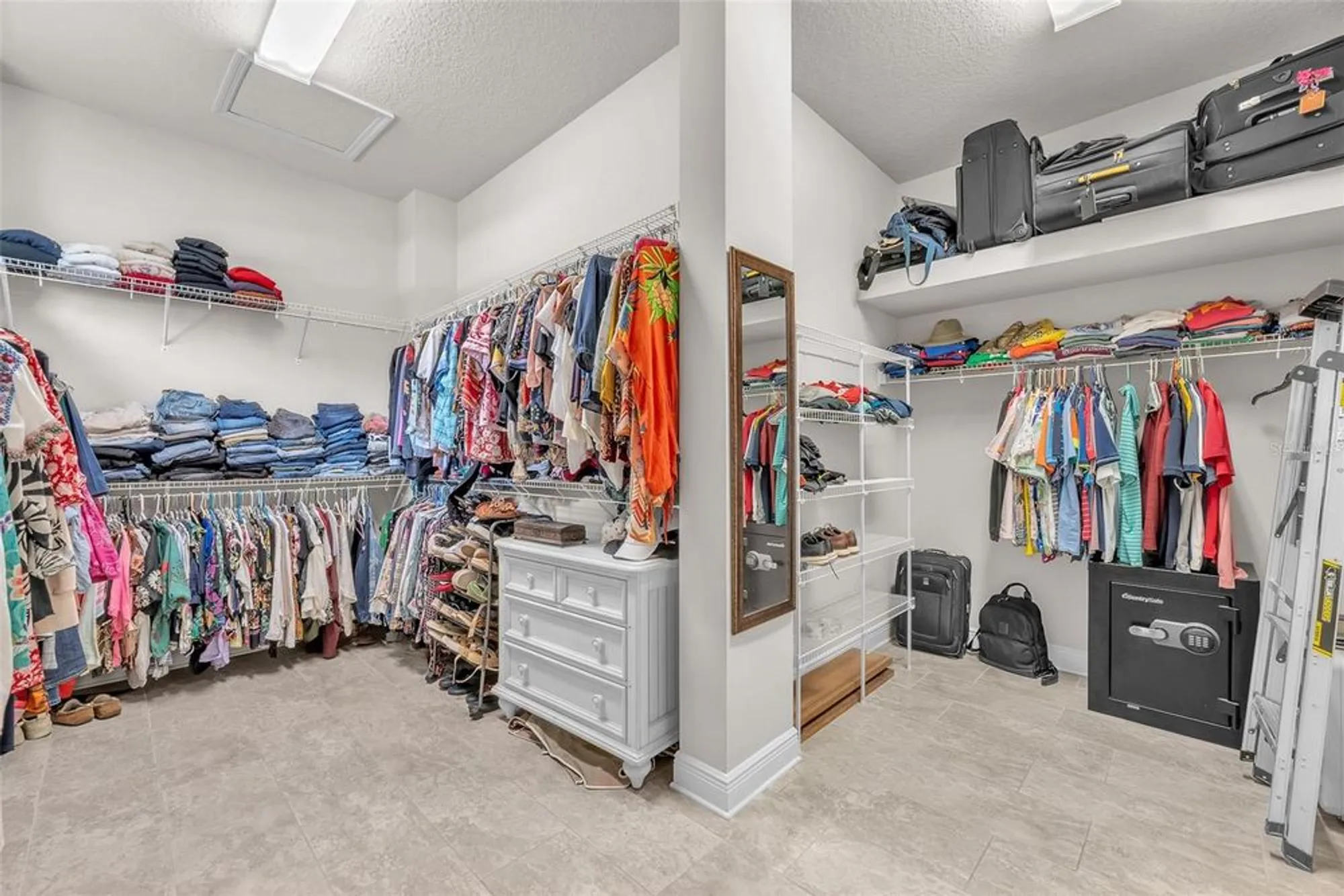 Property Slideshow image 40 of 58 | 6122 watercolor dr, Lithia, FL, 33547