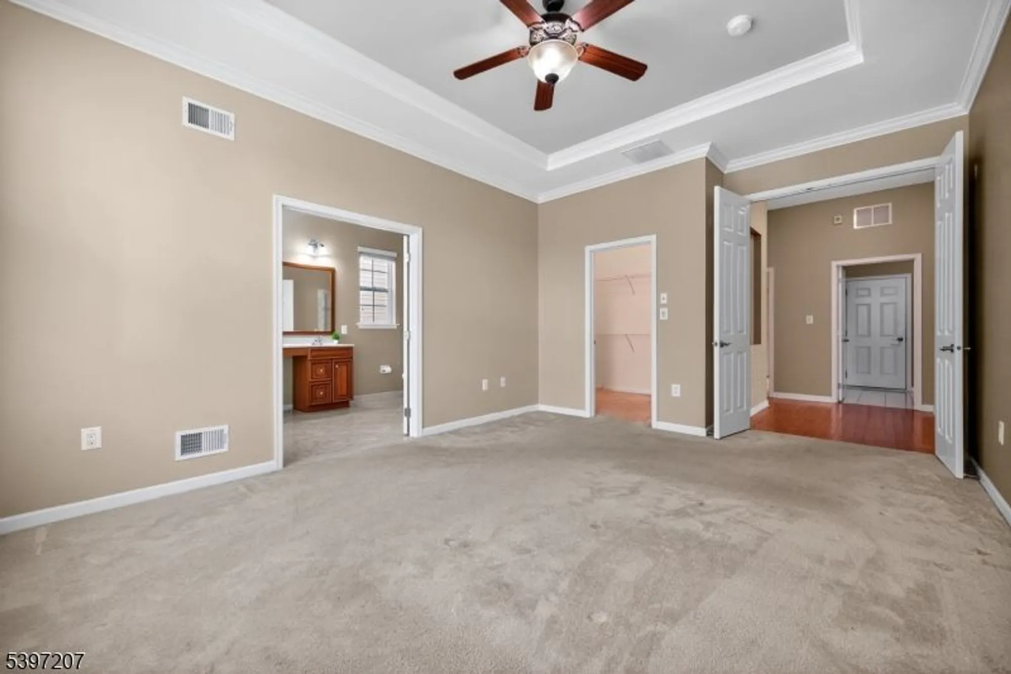 Property Slideshow image 21 of 44 | 24 fisher island ct, Monroe Twp, NJ, 08831