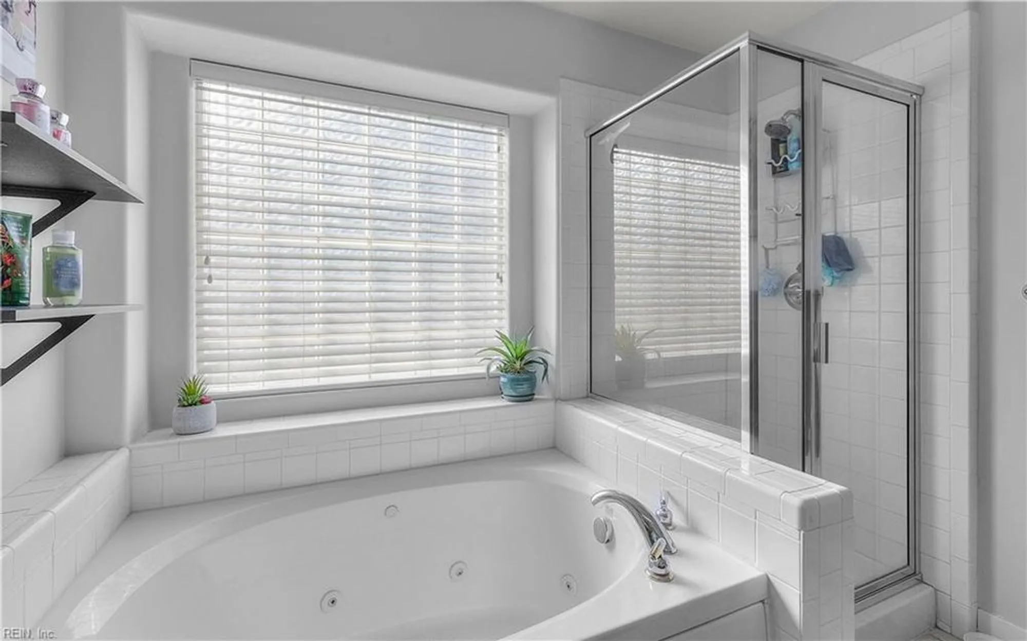 Property Slideshow image 31 of 45 | 805 calvert ct, Chesapeake, VA, 23320