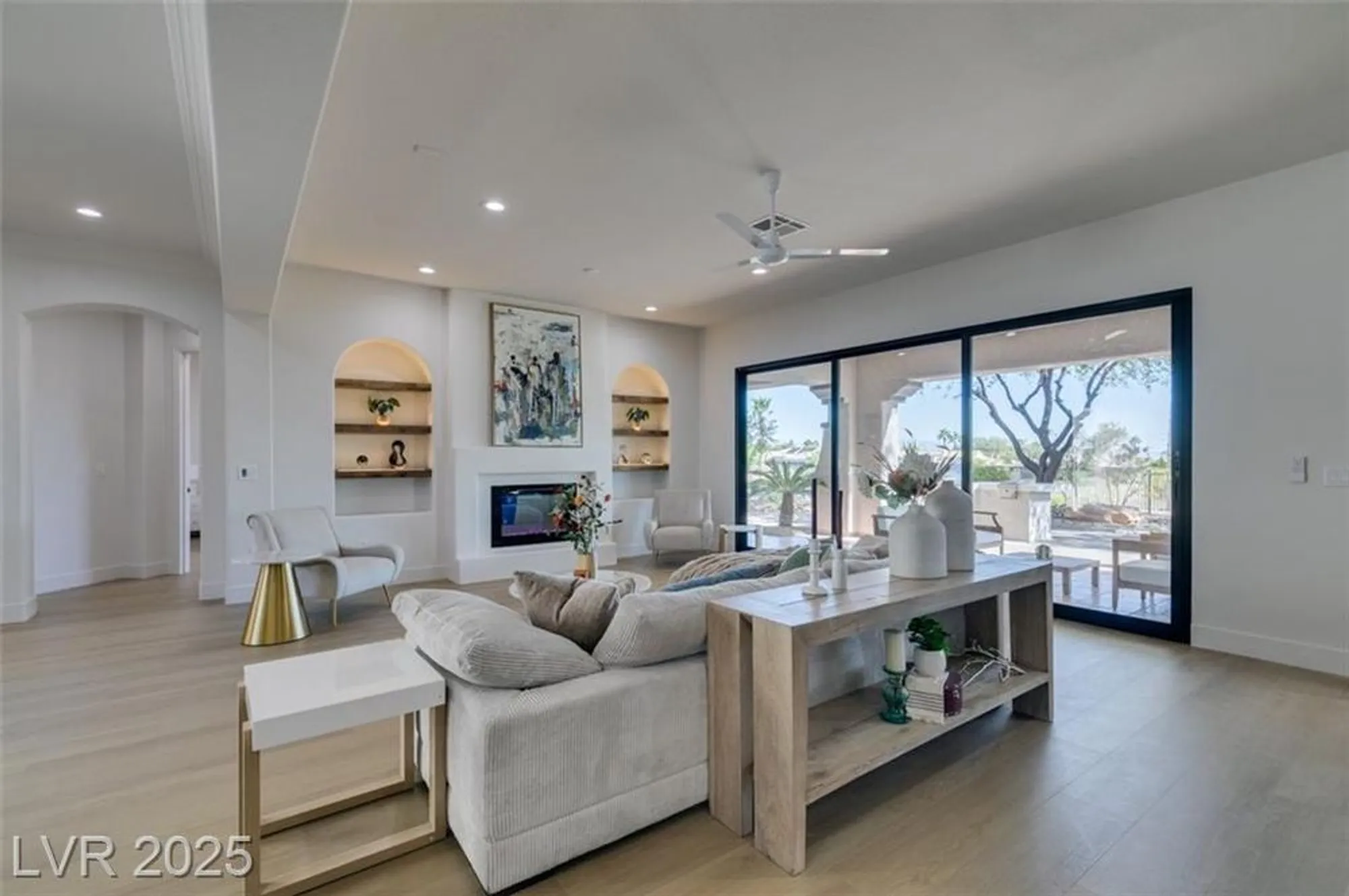 Property Slideshow image 13 of 32 | 5192 estasi st, Las Vegas, NV, 89135