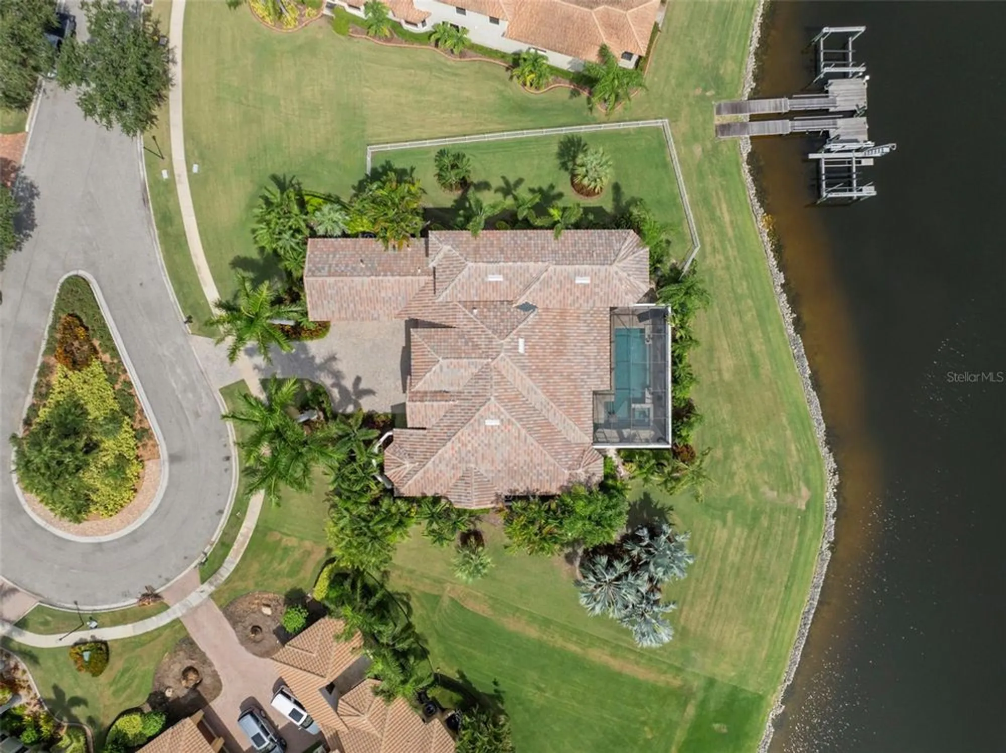 Property Slideshow image 6 of 98 | 5405 tybee island dr, Apollo Beach, FL, 33572