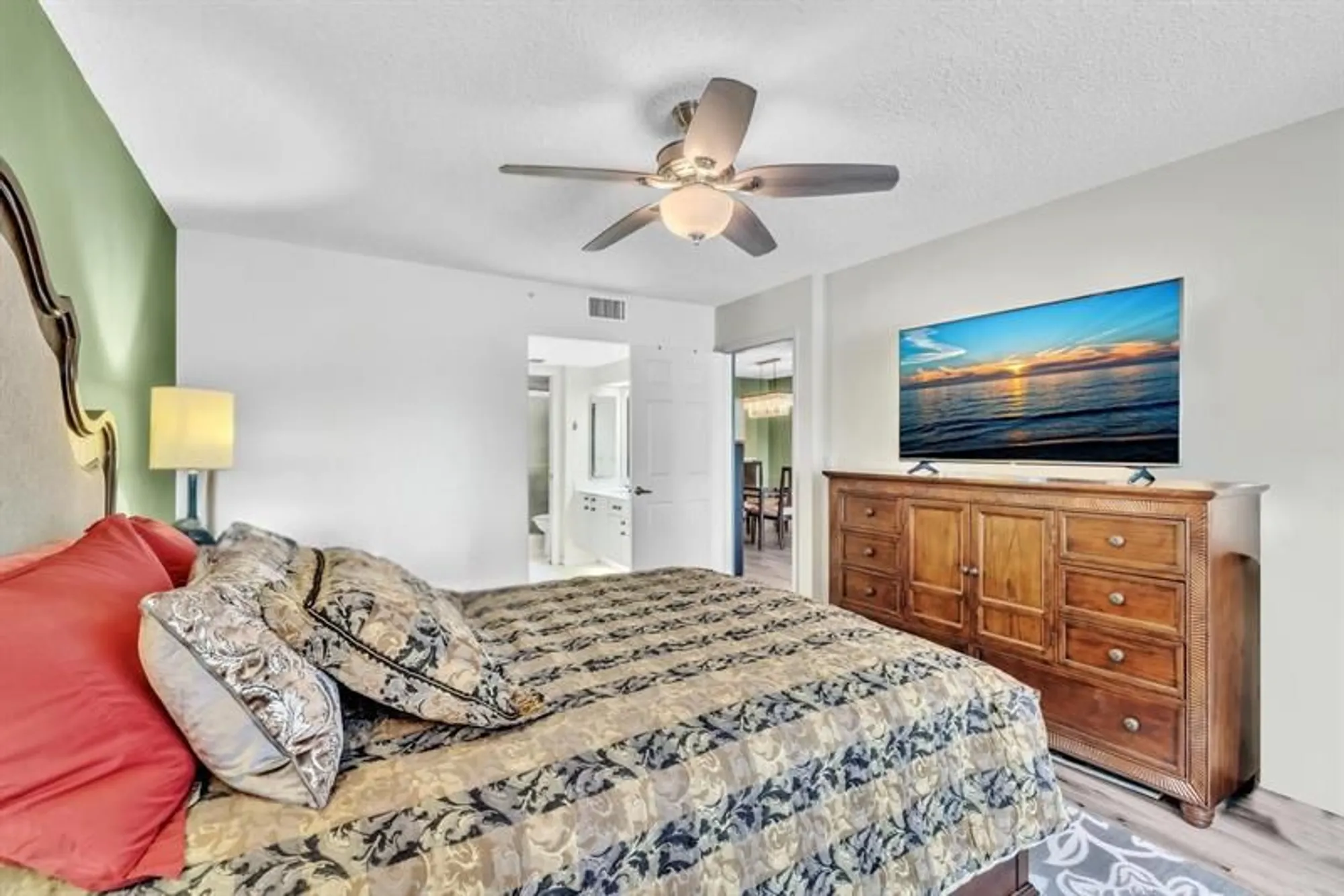 Property Slideshow image 21 of 65 | 9587 weldon cir b211, Tamarac, FL, 33321