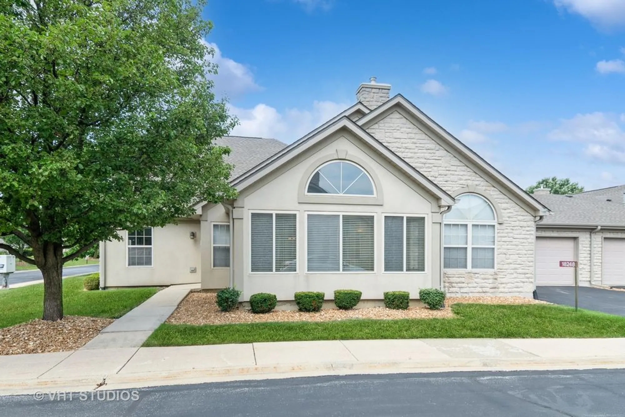 Property Slideshow image 1 of 18 | 18248 murphy cir # 18248, Tinley Park, IL, 60487