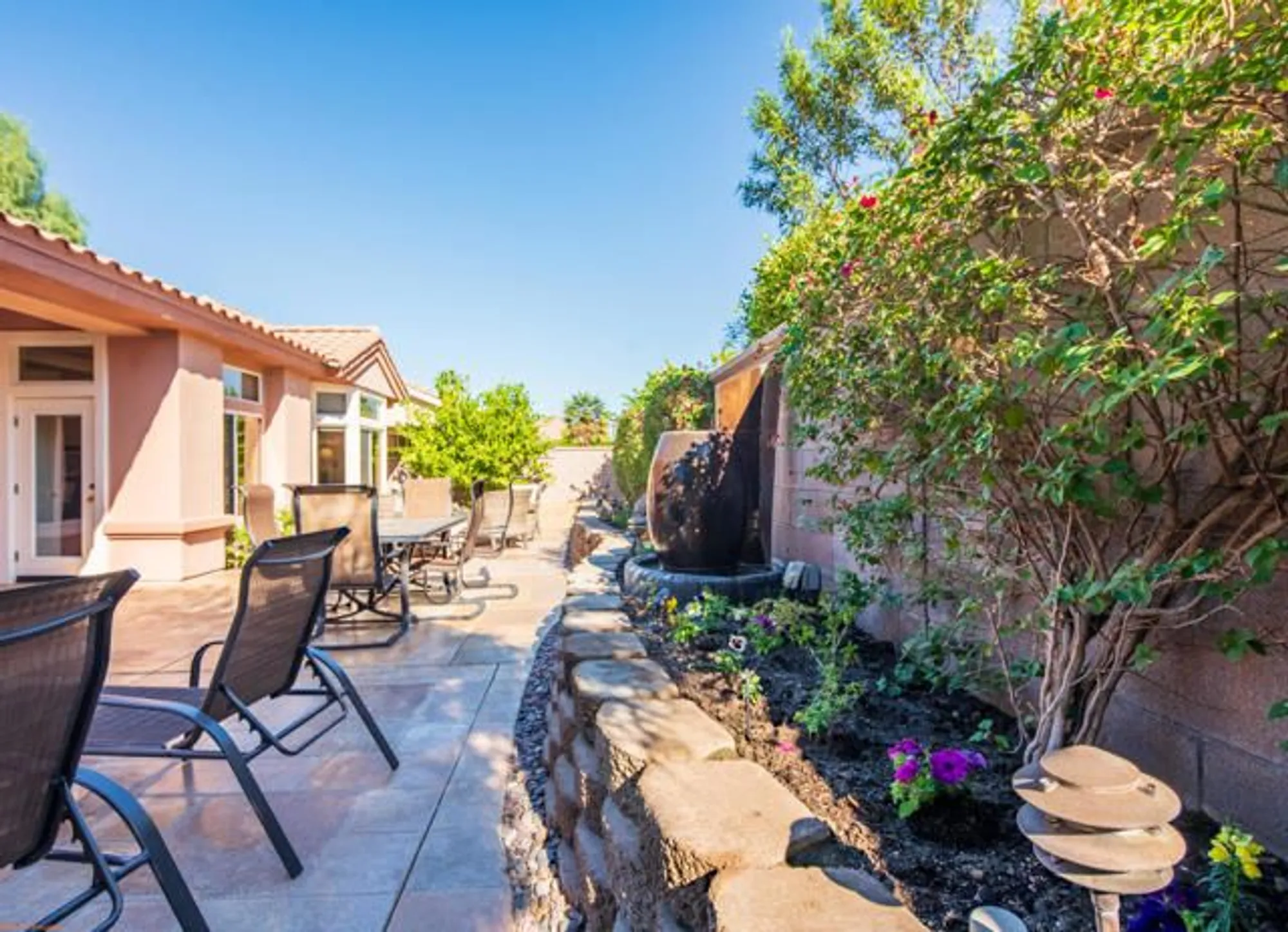 Property Slideshow image 28 of 48 | 38608 bent palm dr, Palm Desert, CA, 92211