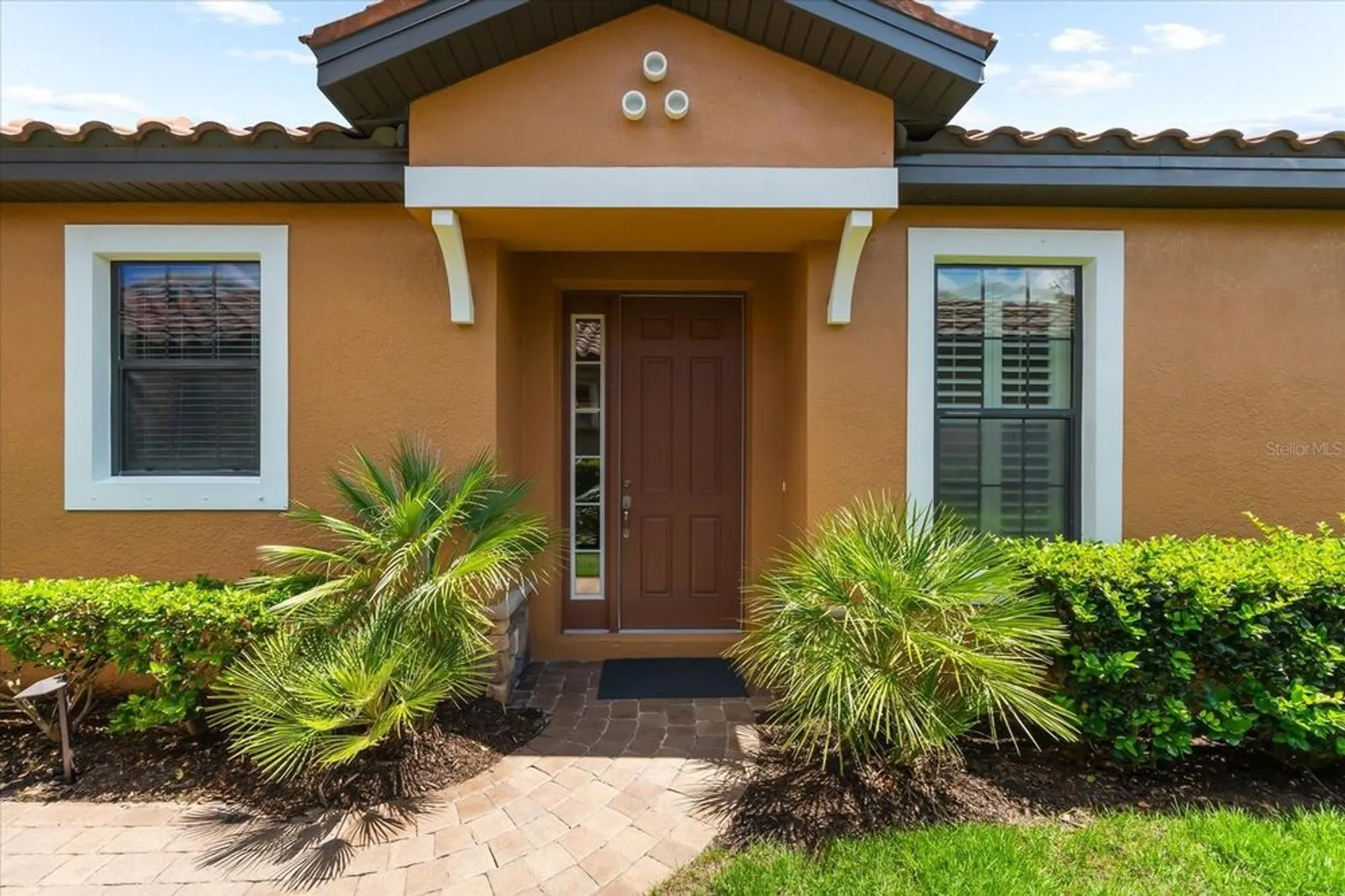 Property Slideshow image 4 of 74 | 5121 serata dr, Lakewood Ranch, FL, 34211