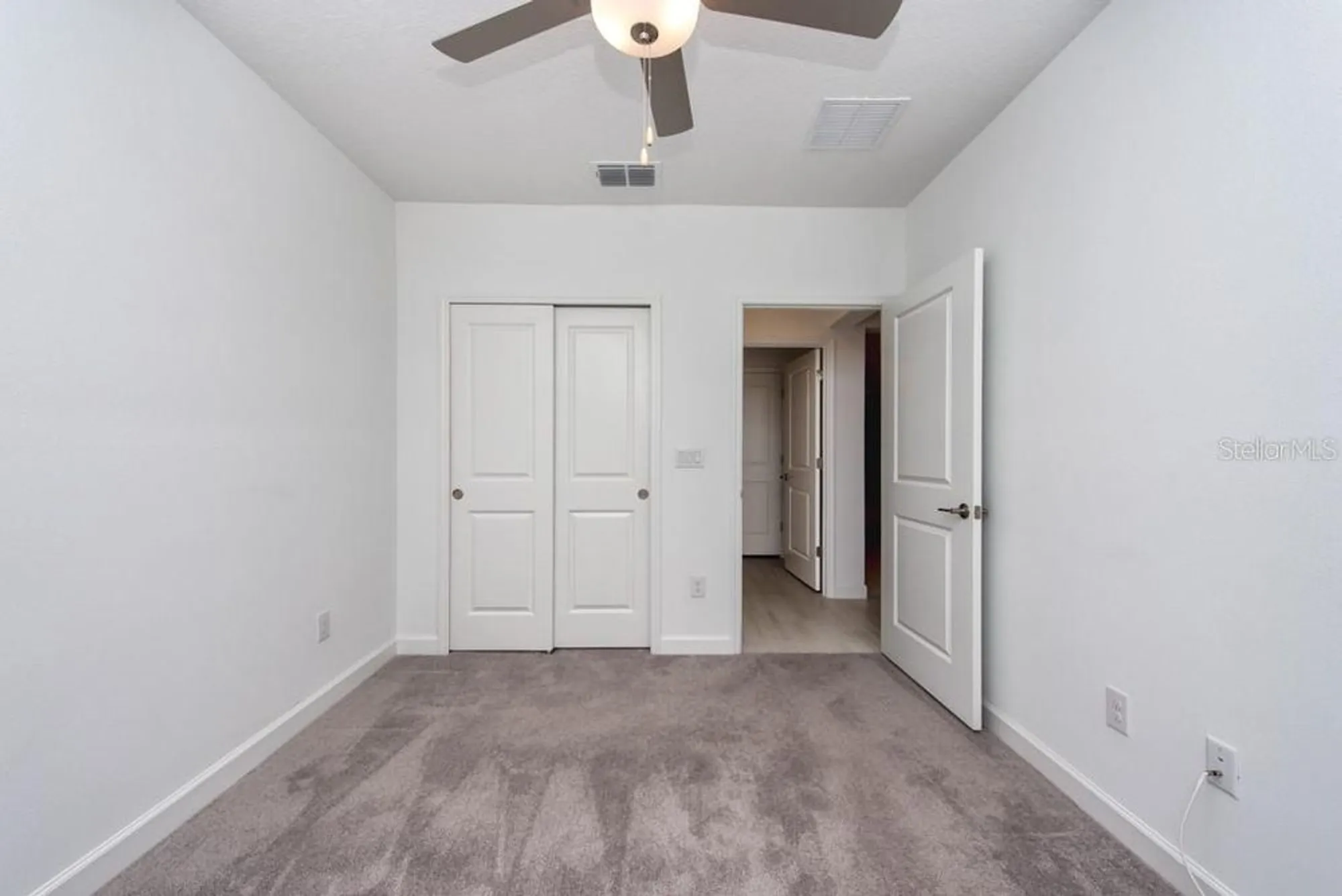 Property Slideshow image 18 of 40 | 10976 gable dig loop, San Antonio, FL, 33576