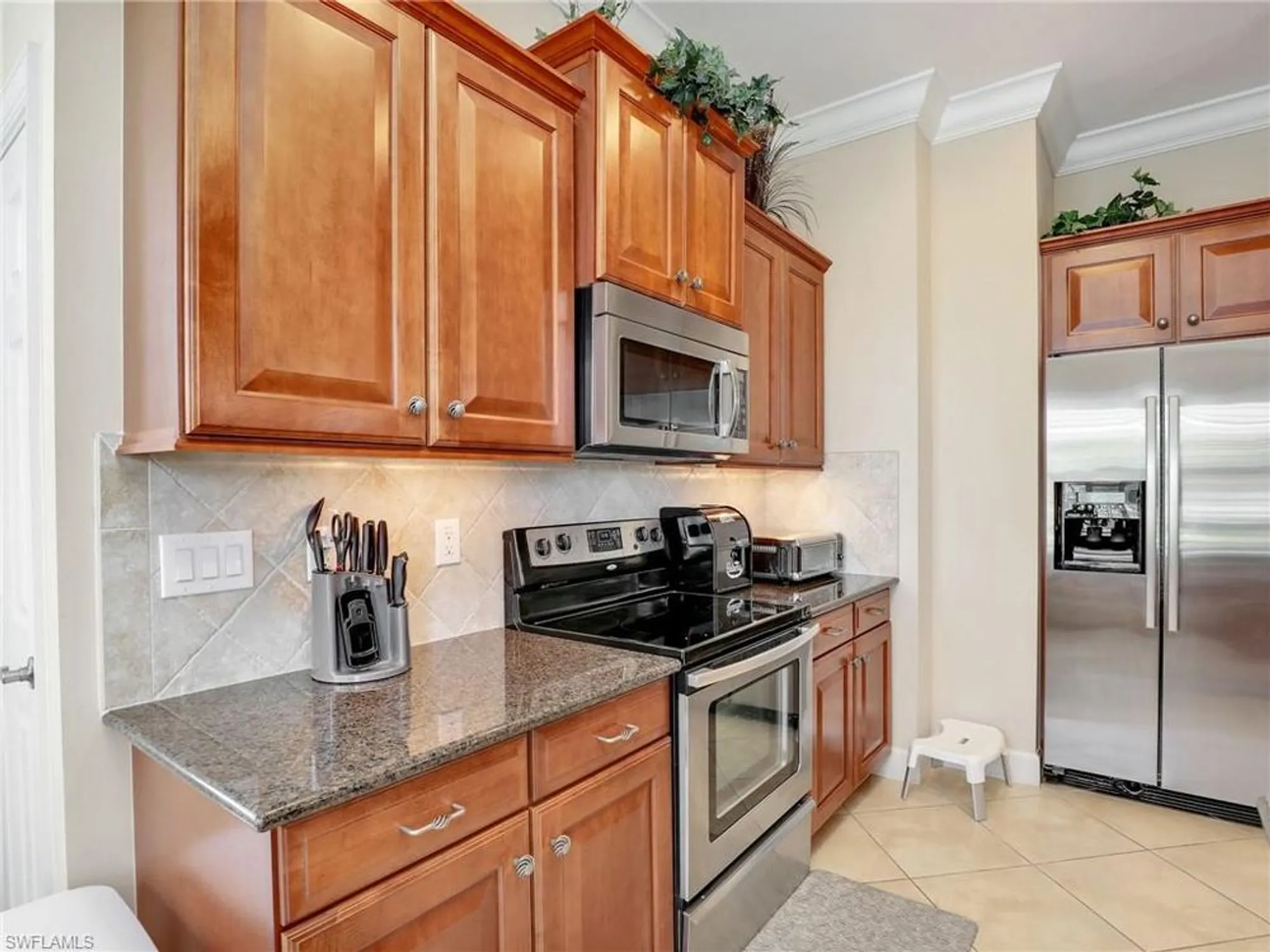 Property Slideshow image 14 of 43 | 10370 glastonbury cir 202, Fort Myers, FL, 33913