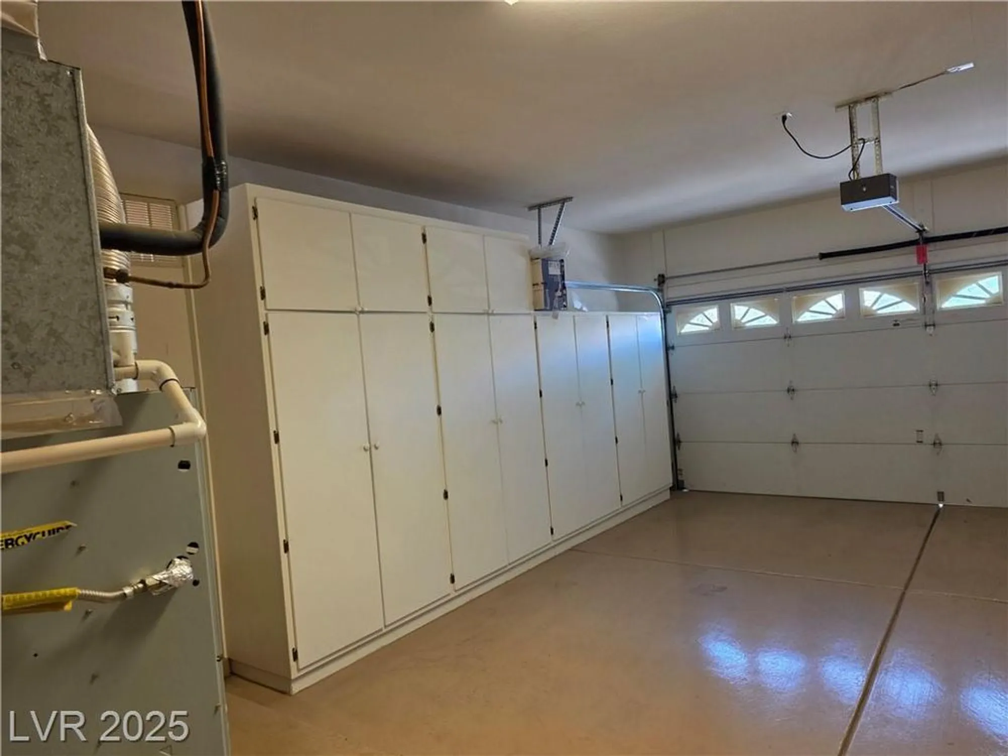 Property Slideshow image 20 of 42 | 10409 snyder ave, Las Vegas, NV, 89134