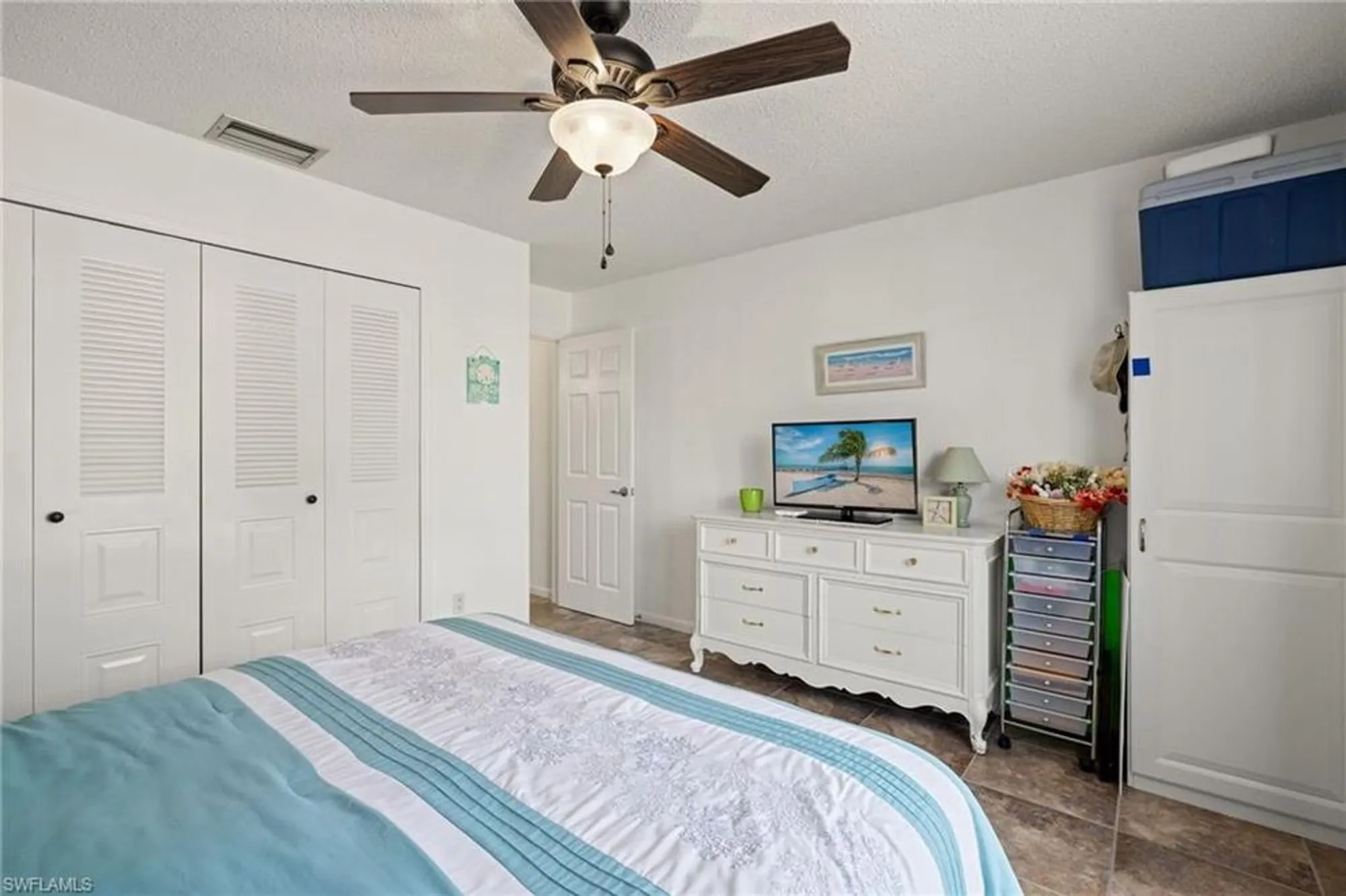 Property Slideshow image 19 of 27 | 1340 s brandywine cir apt 3, Fort Myers, FL, 33919