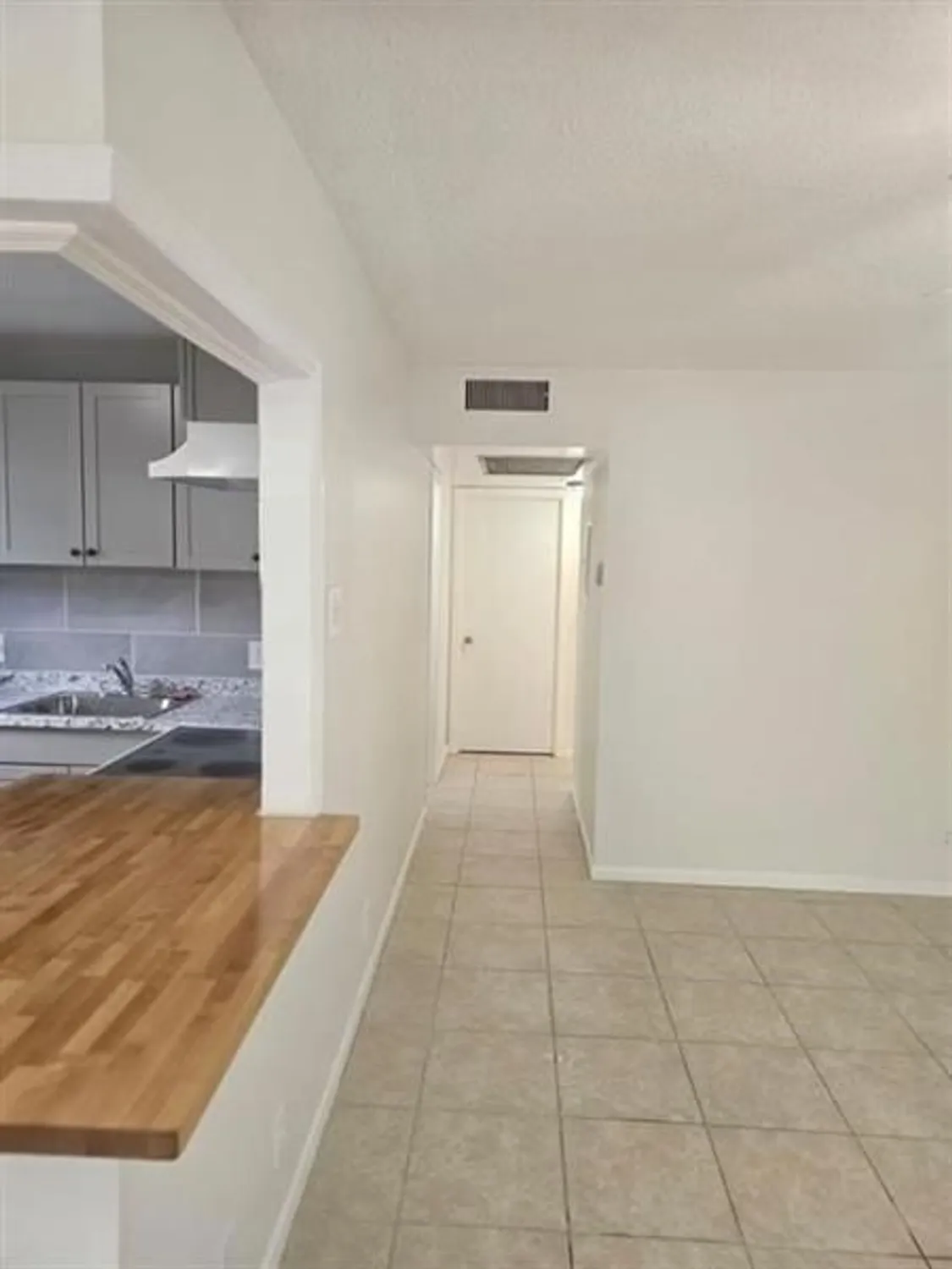 Property Slideshow image 7 of 42 | 333 newport v # 333, Deerfield Beach, FL, 33442