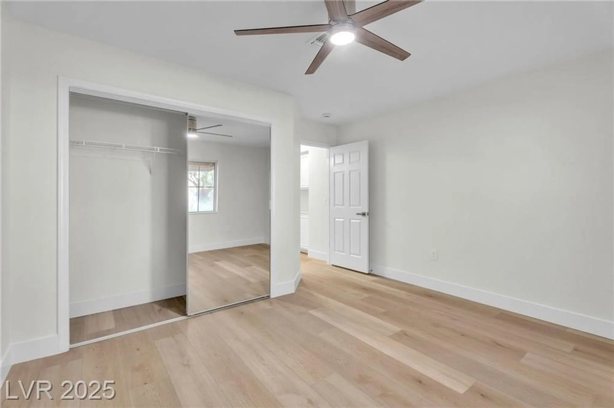 Property Slideshow image 31 of 61 | 8537 glenmount dr, Las Vegas, NV, 89134