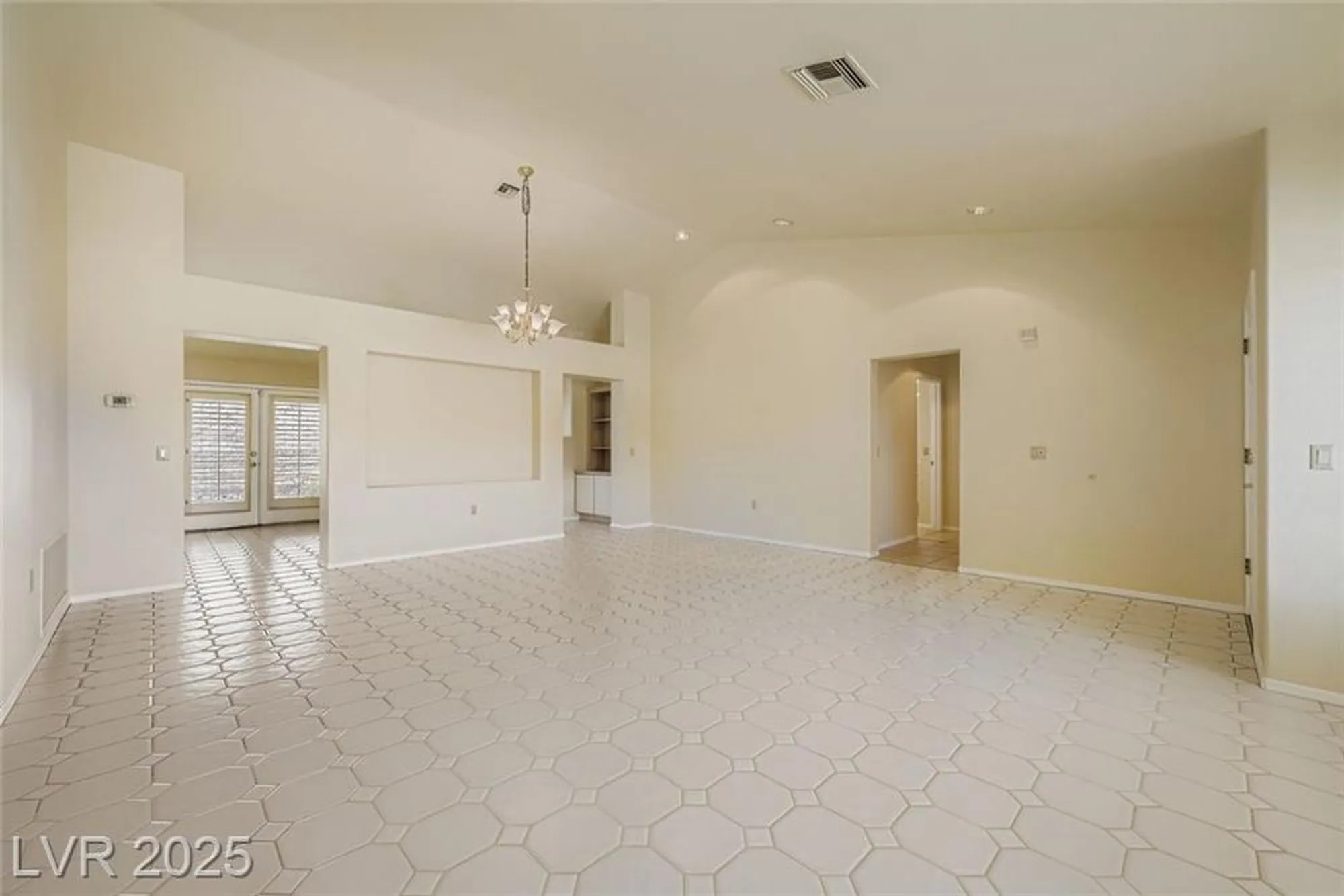 Property Slideshow image 8 of 29 | 2517 desert butte dr, Las Vegas, NV, 89134