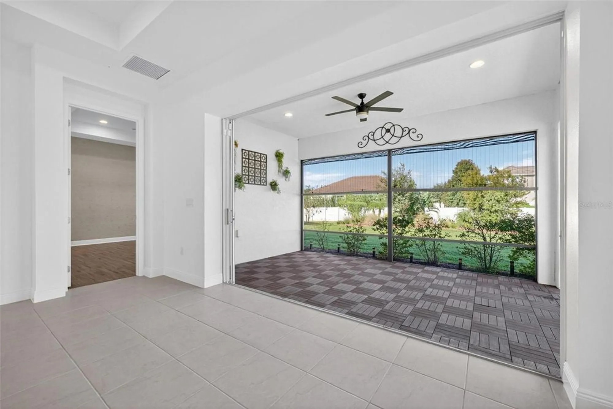 Property Slideshow image 38 of 95 | 8677 bridgeport bay cir, Mount Dora, FL, 32757