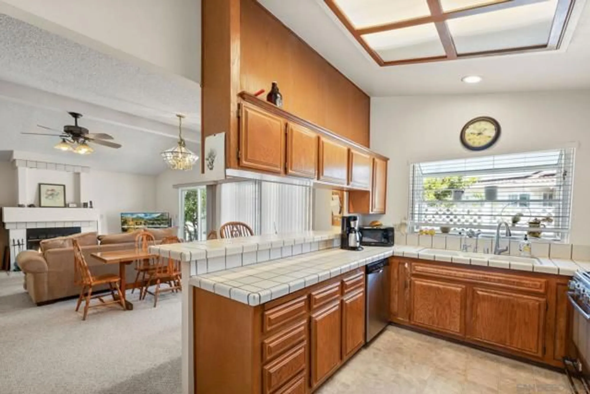 Property Slideshow image 14 of 29 | 2010 w san marcos blvd 90, San Marcos, CA, 92078