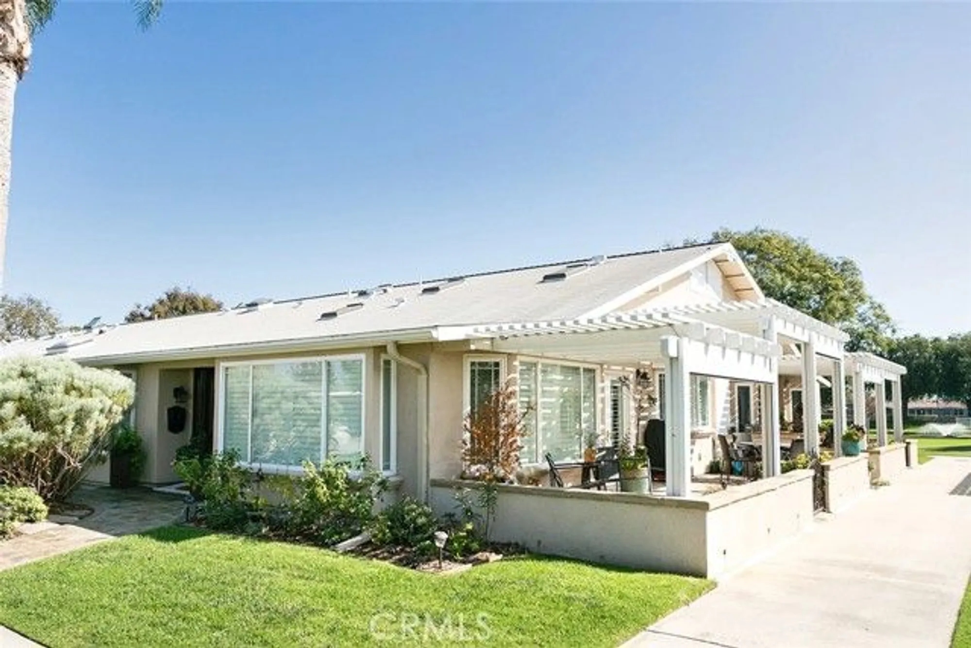 Property Slideshow image 2 of 31 | 1790 sunningdale rd apt 15g, Seal Beach, CA, 90740