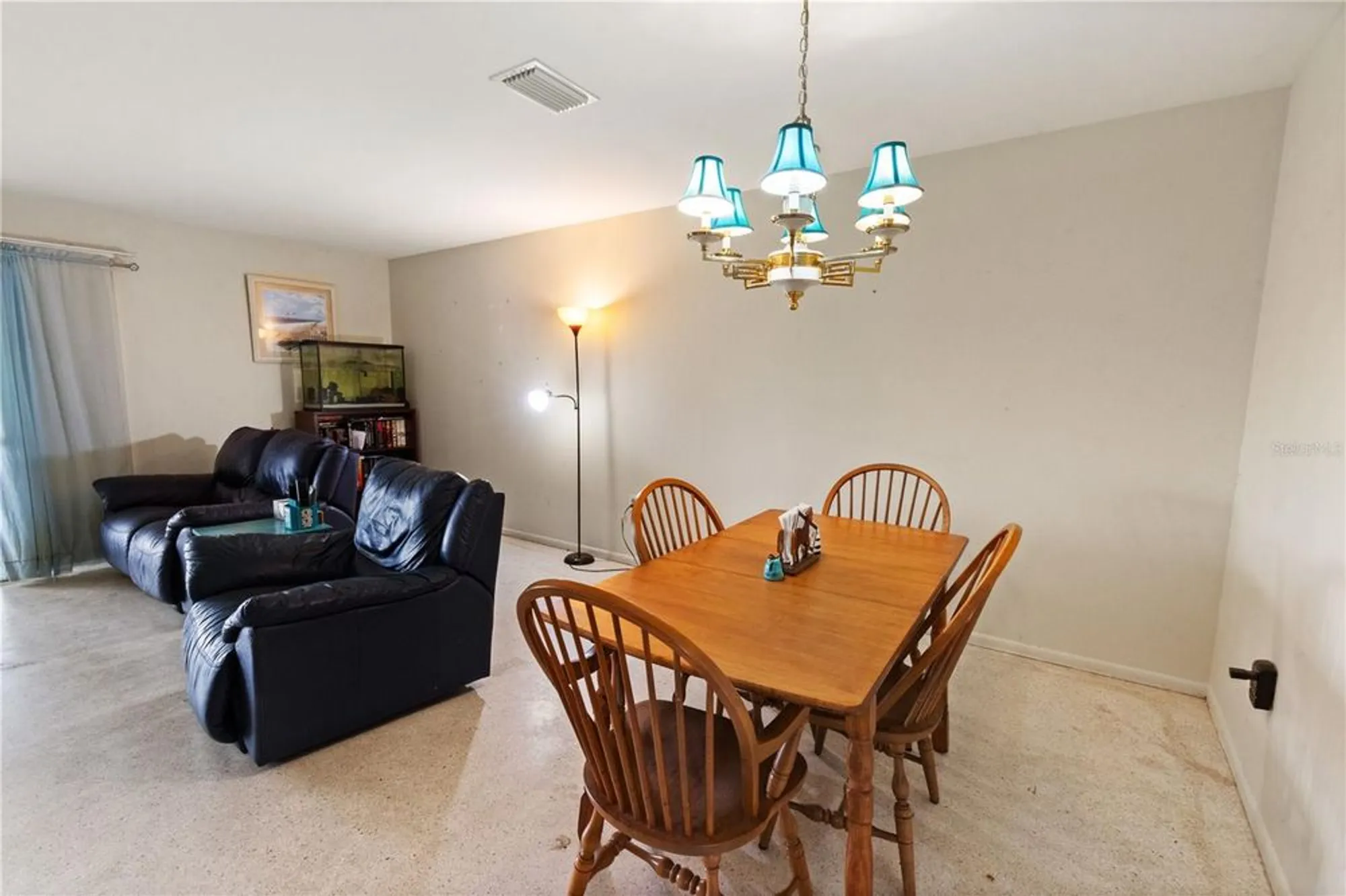 Property Slideshow image 7 of 27 | 1503 n pebble beach blvd, Sun City Center, FL, 33573